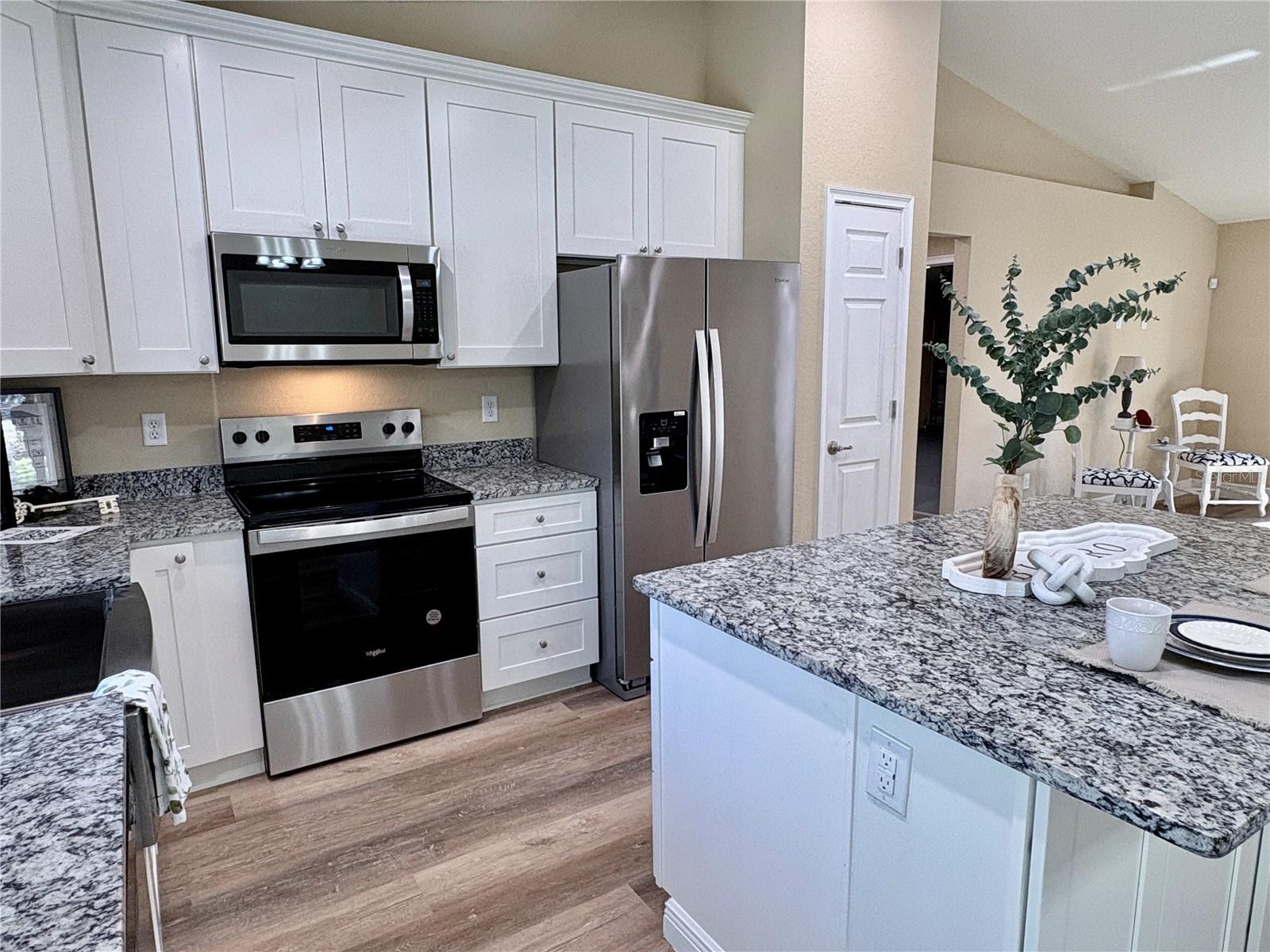 9323 SE HIGHWAY 42, SUMMERFIELD, FL, 34491
