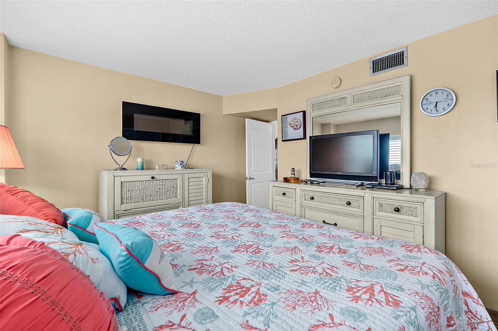 3600 S OCEAN SHORE BLVD #211, FLAGLER BEACH, FL, 32136
