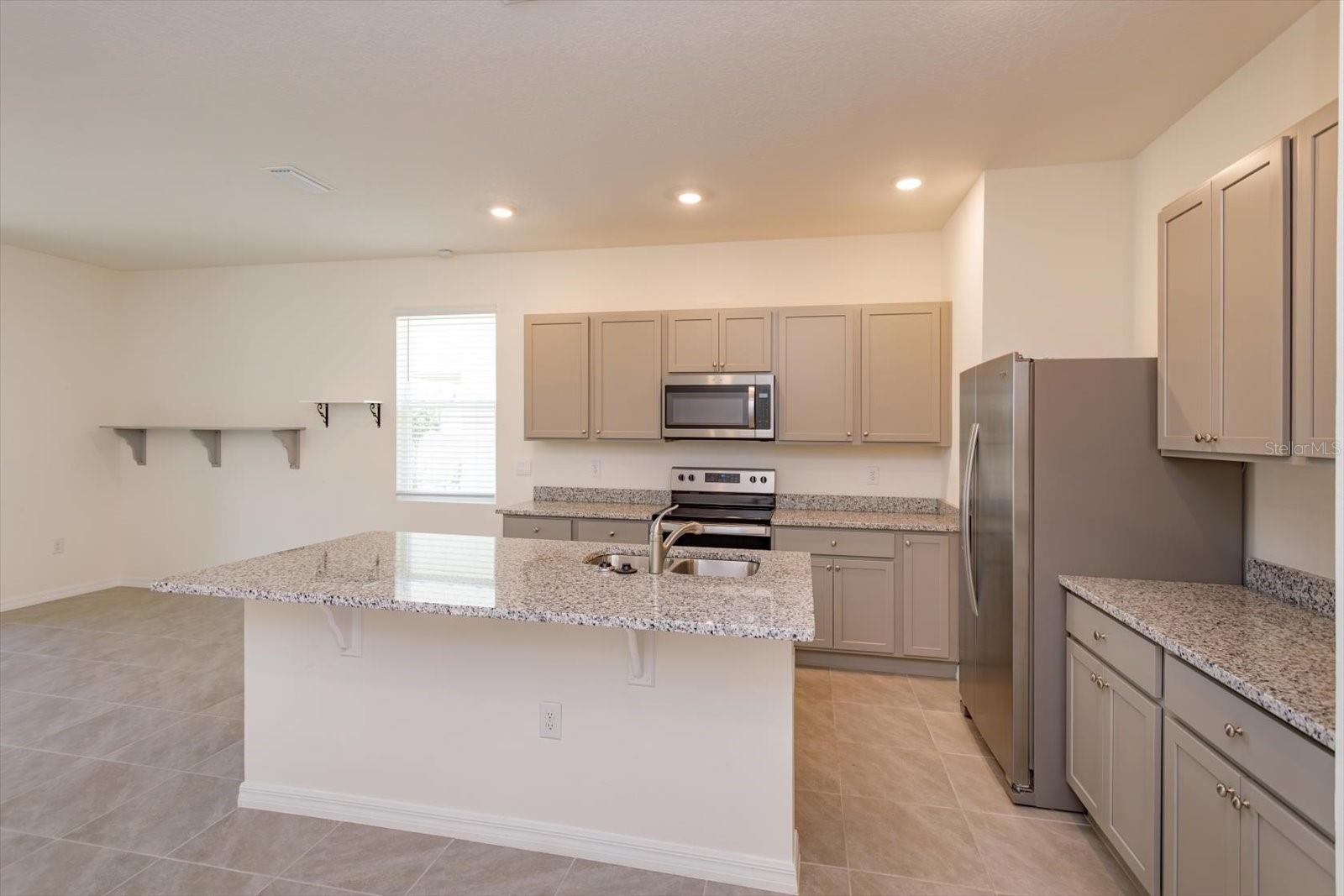 1246 LIDO DR, HOWEY IN THE HILLS, FL, 34737
