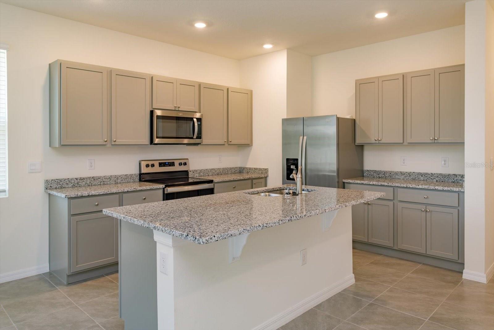 1246 LIDO DR, HOWEY IN THE HILLS, FL, 34737