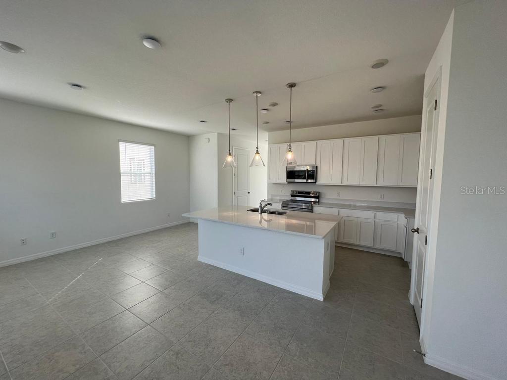 828 LONGBOAT DR, DAVENPORT, FL, 33896