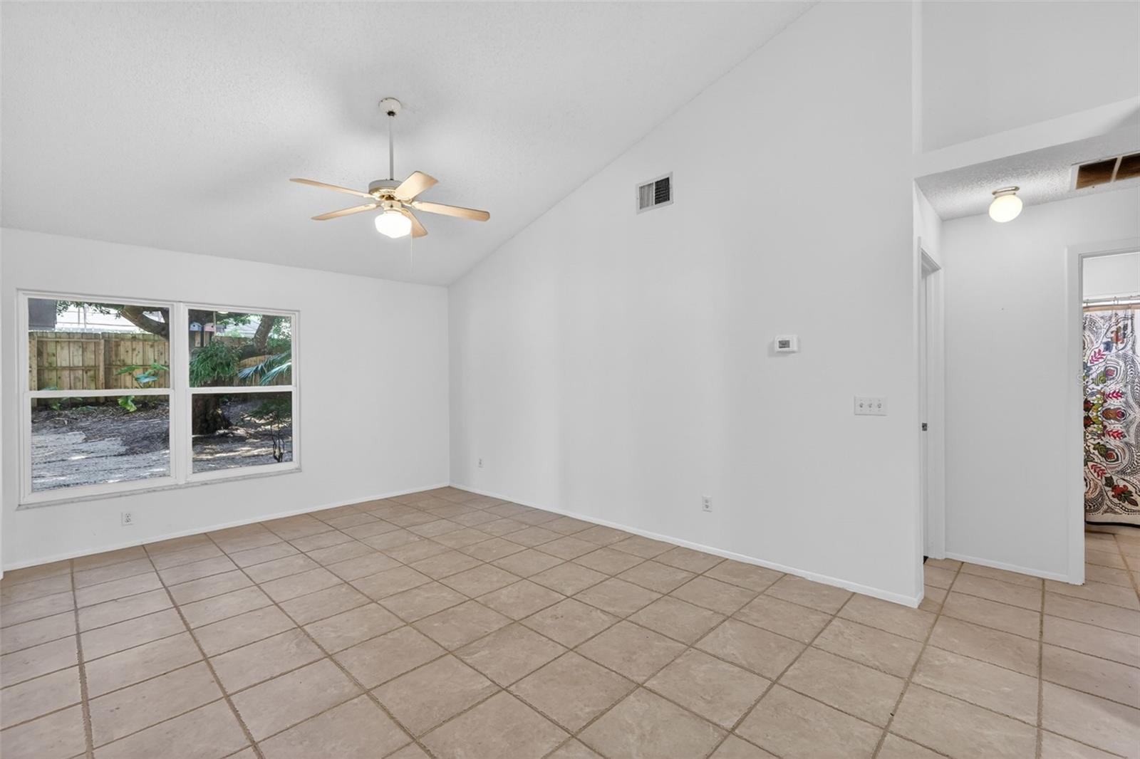 131 MADRONA DR, EUSTIS, FL, 32726