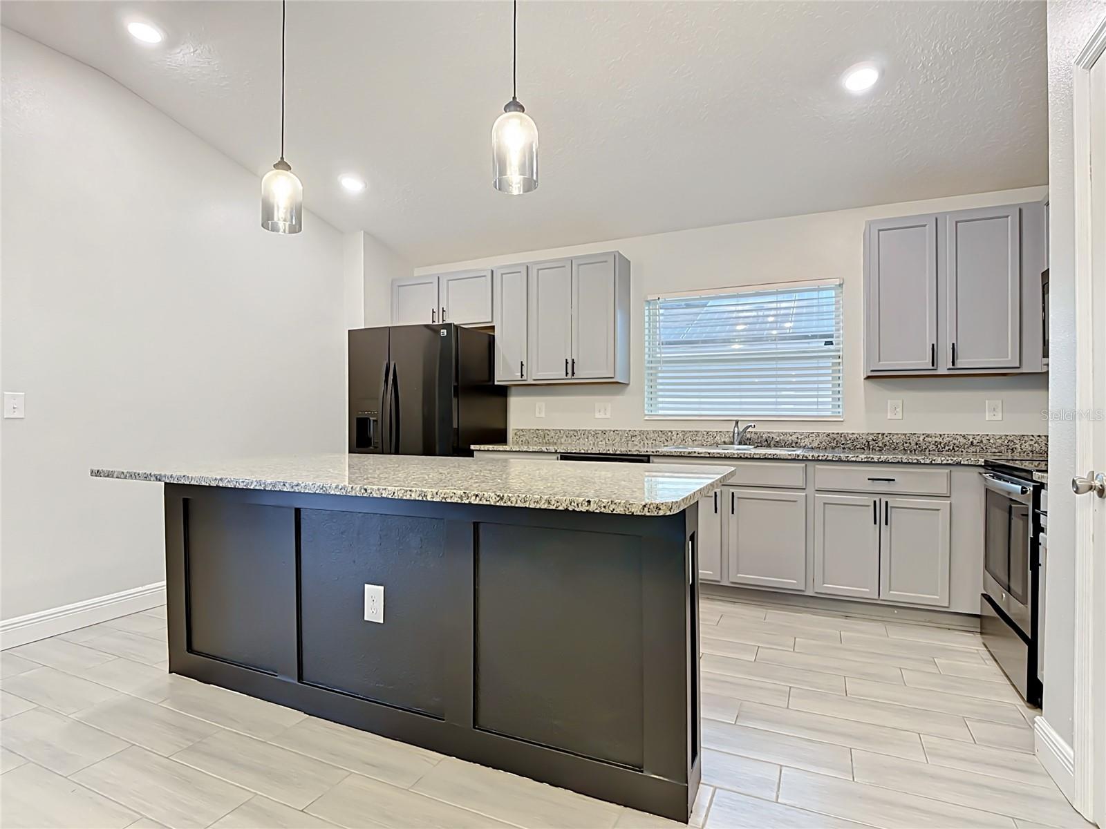 3040 LAKES CREST AVE, ST CLOUD, FL, 34772