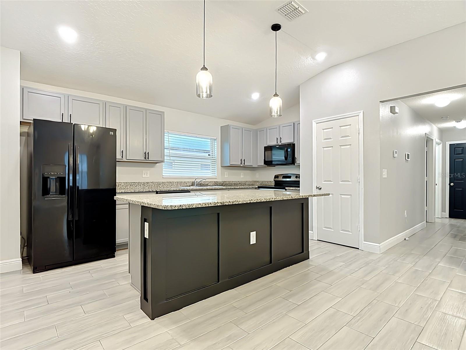 3040 LAKES CREST AVE, ST CLOUD, FL, 34772