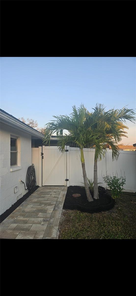 250 CHAMBER ST NW, PORT CHARLOTTE, FL, 33948