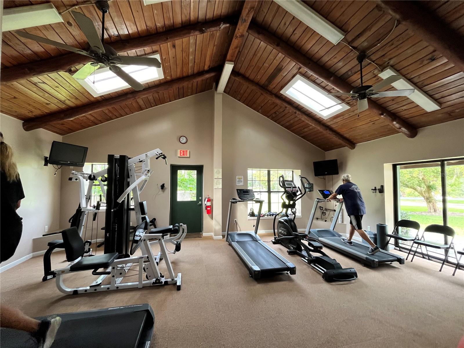 2853 NE 104TH TER, SILVER SPRINGS, FL, 34488