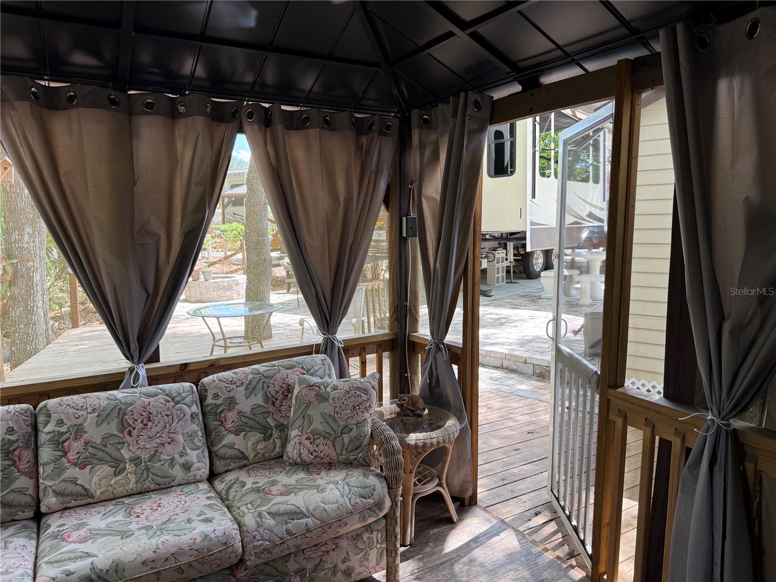 2853 NE 104TH TER, SILVER SPRINGS, FL, 34488