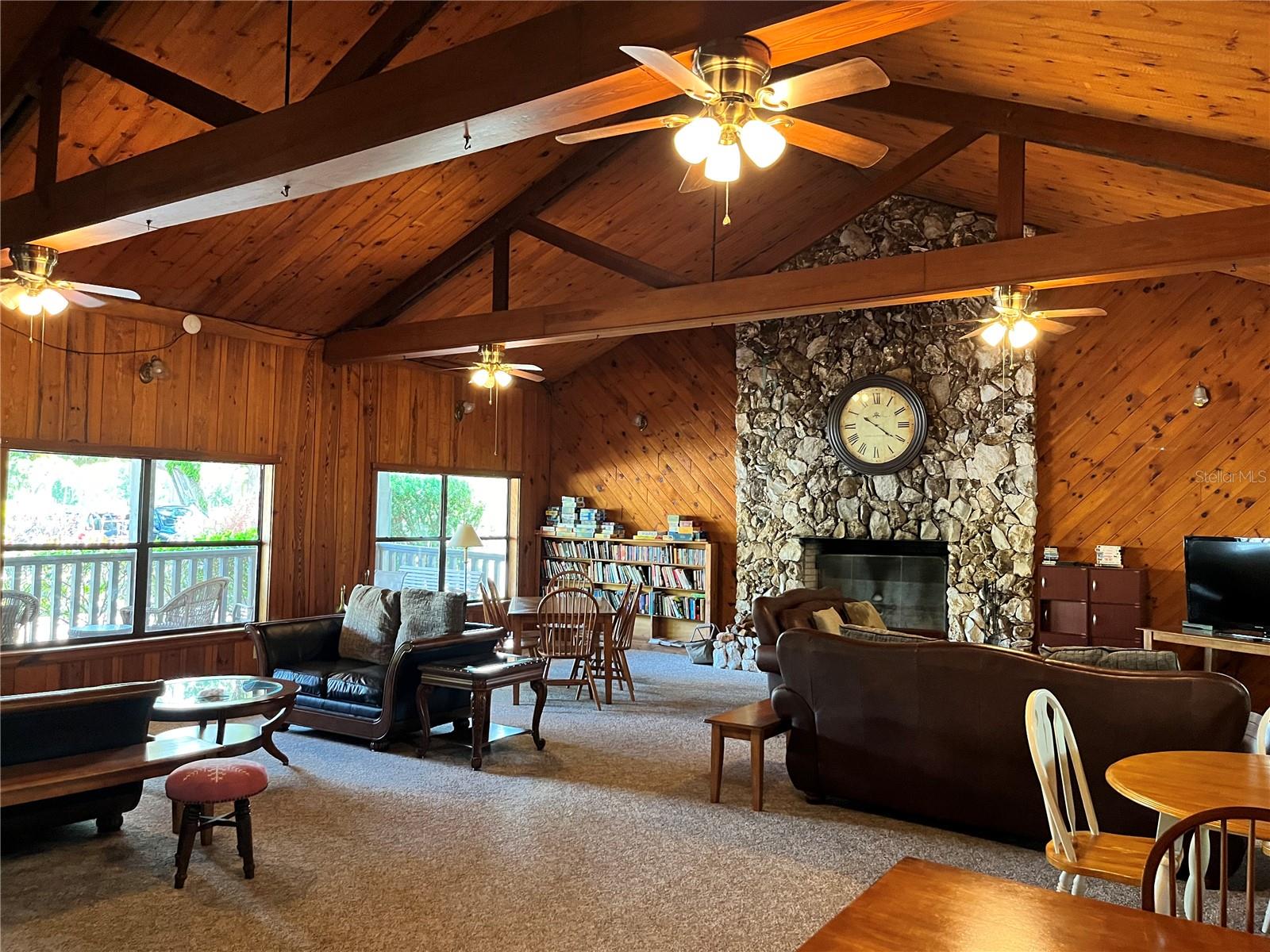2853 NE 104TH TER, SILVER SPRINGS, FL, 34488