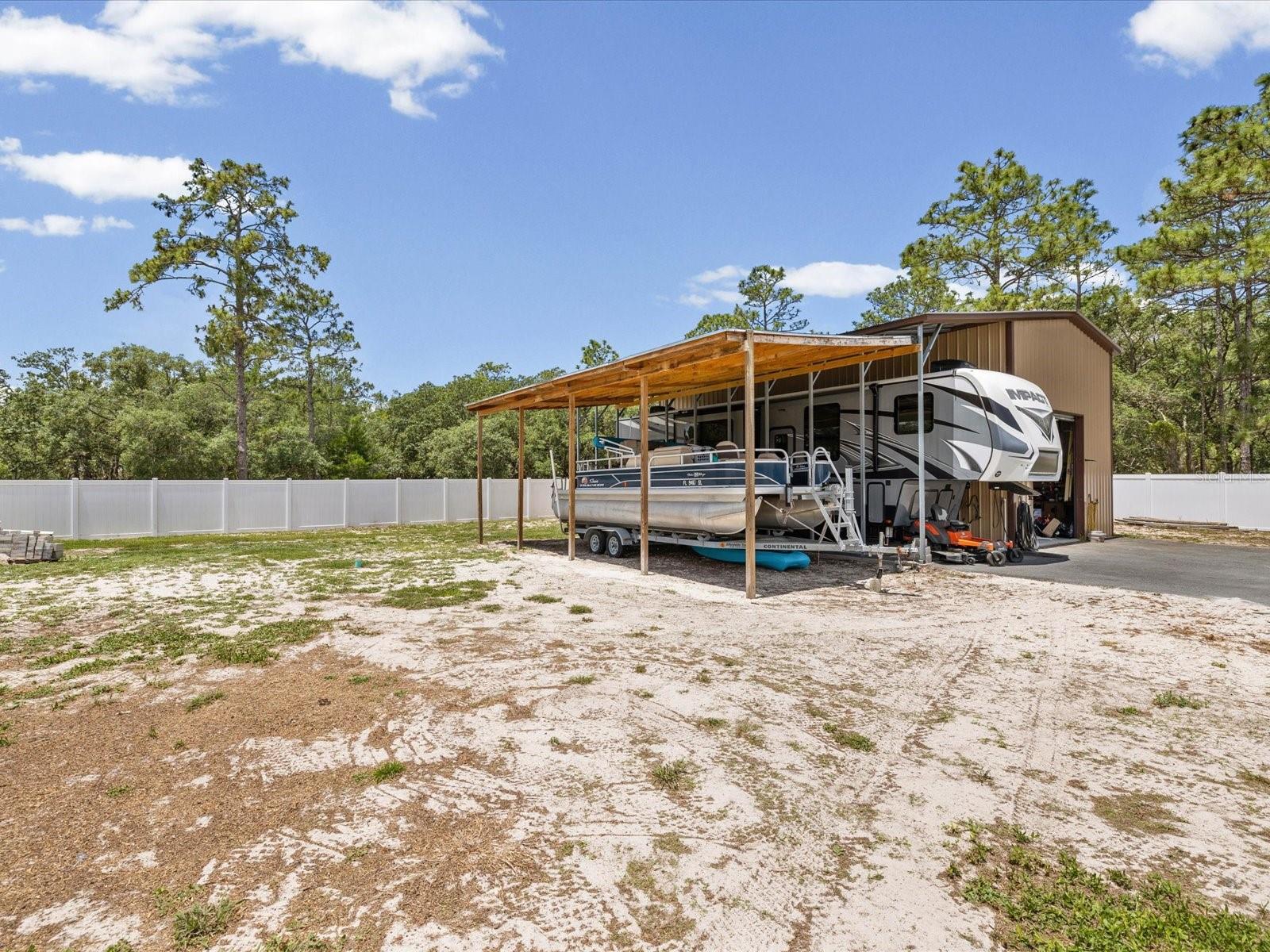 11051 MIRAGE AVE, WEEKI WACHEE, FL, 34614