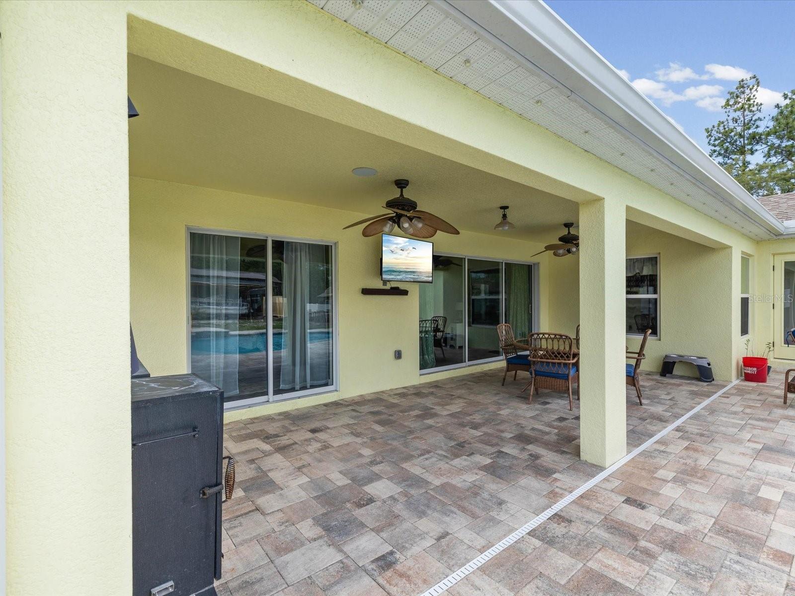 11051 MIRAGE AVE, WEEKI WACHEE, FL, 34614