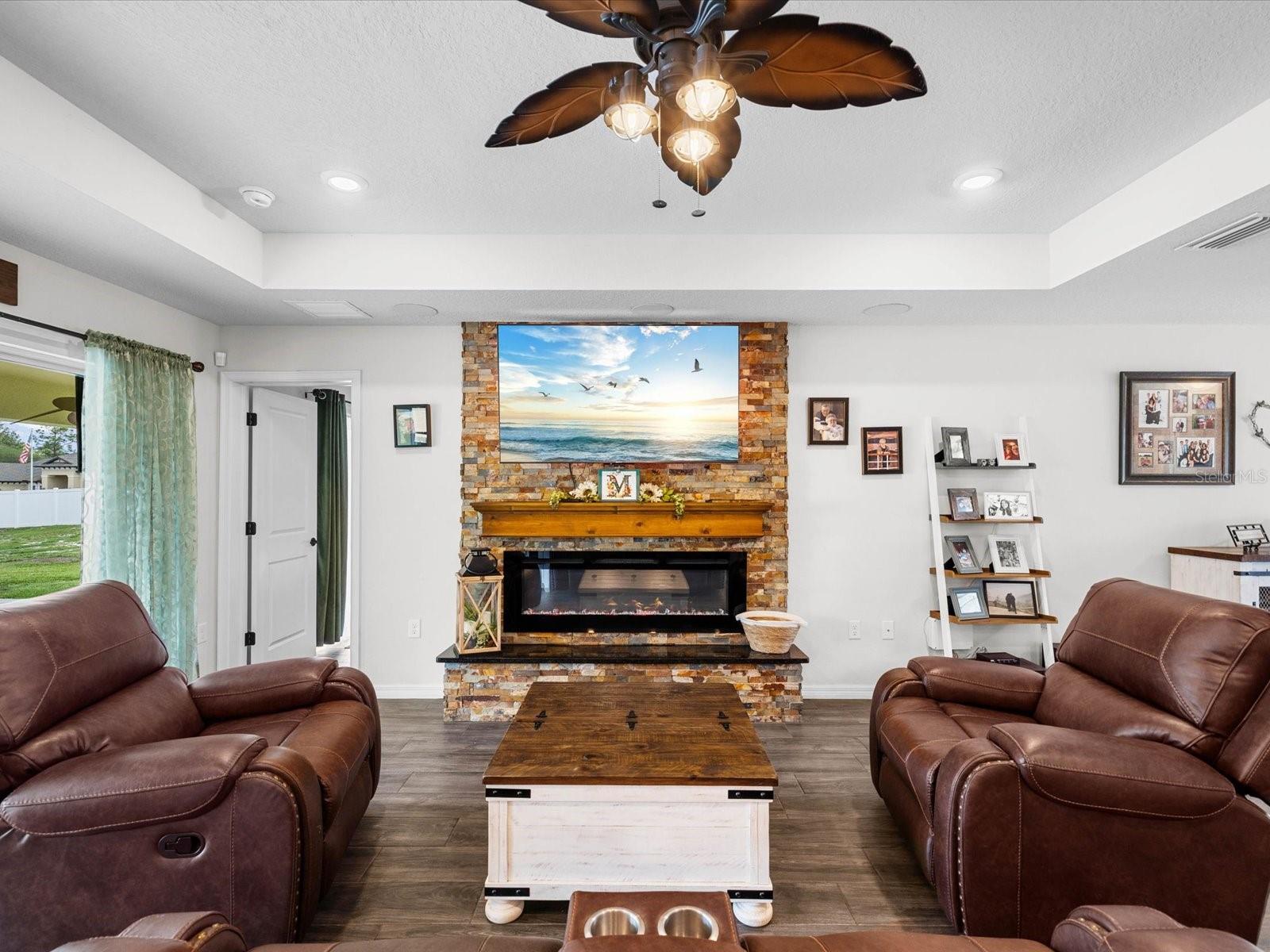 11051 MIRAGE AVE, WEEKI WACHEE, FL, 34614