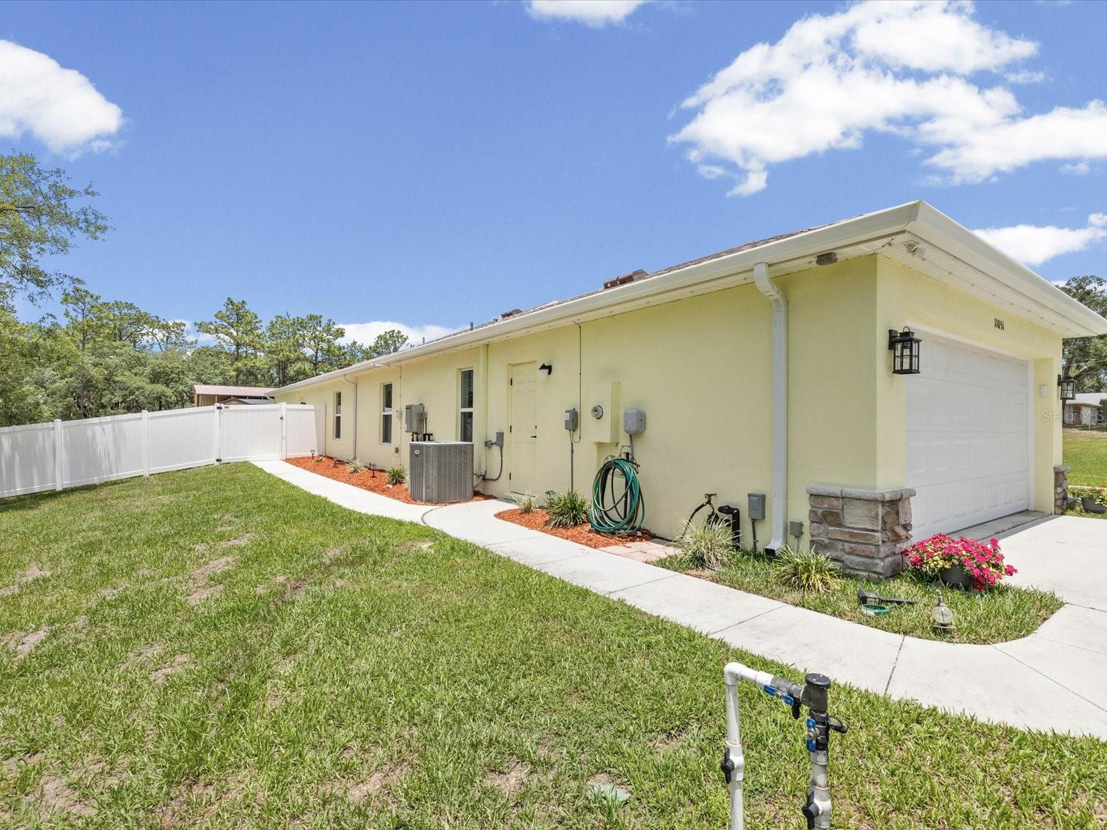 11051 MIRAGE AVE, WEEKI WACHEE, FL, 34614