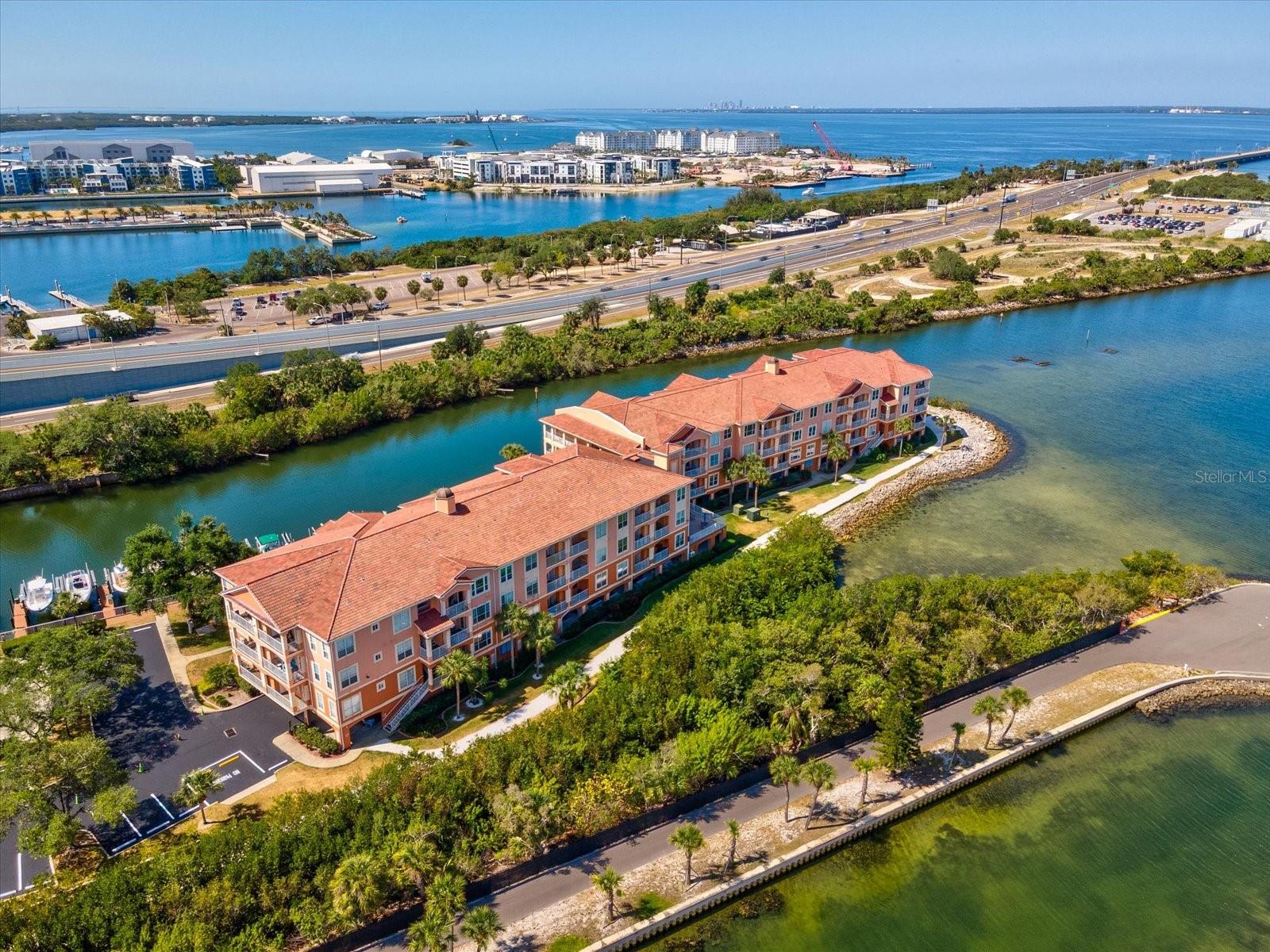 5000 CULBREATH KEY WAY #9-215, TAMPA, FL, 33611