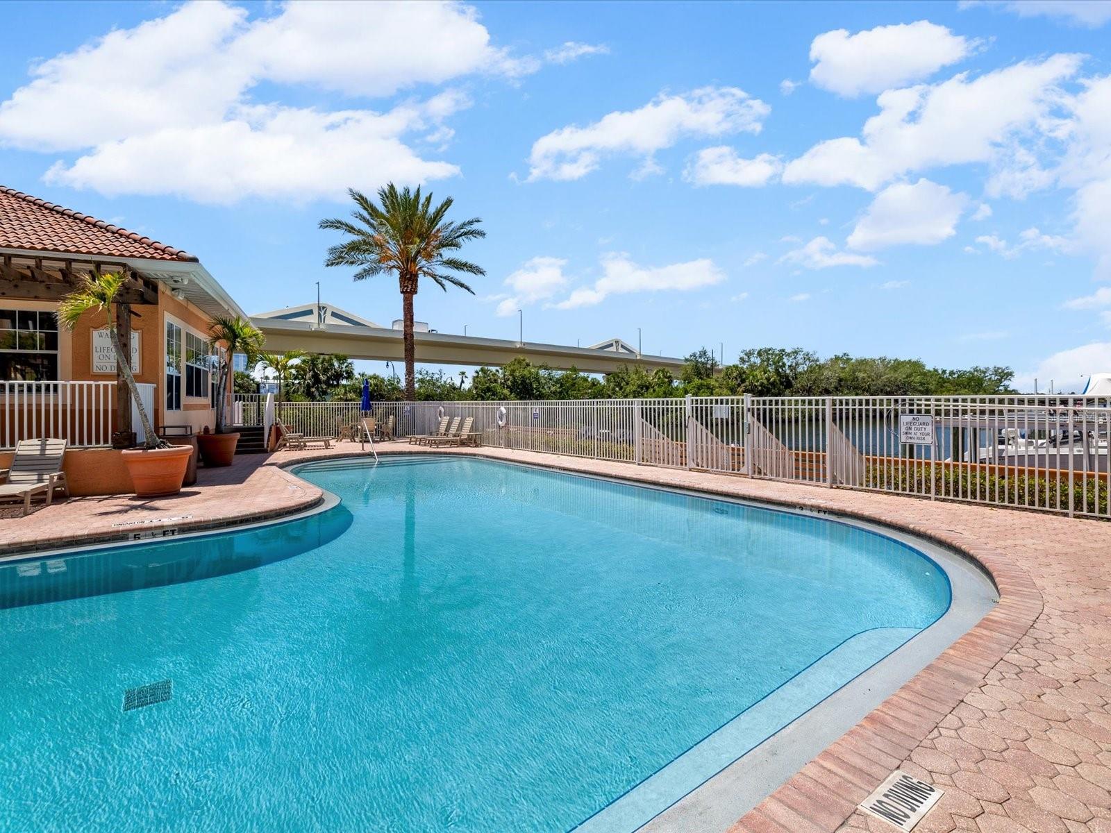 5000 CULBREATH KEY WAY #9-215, TAMPA, FL, 33611