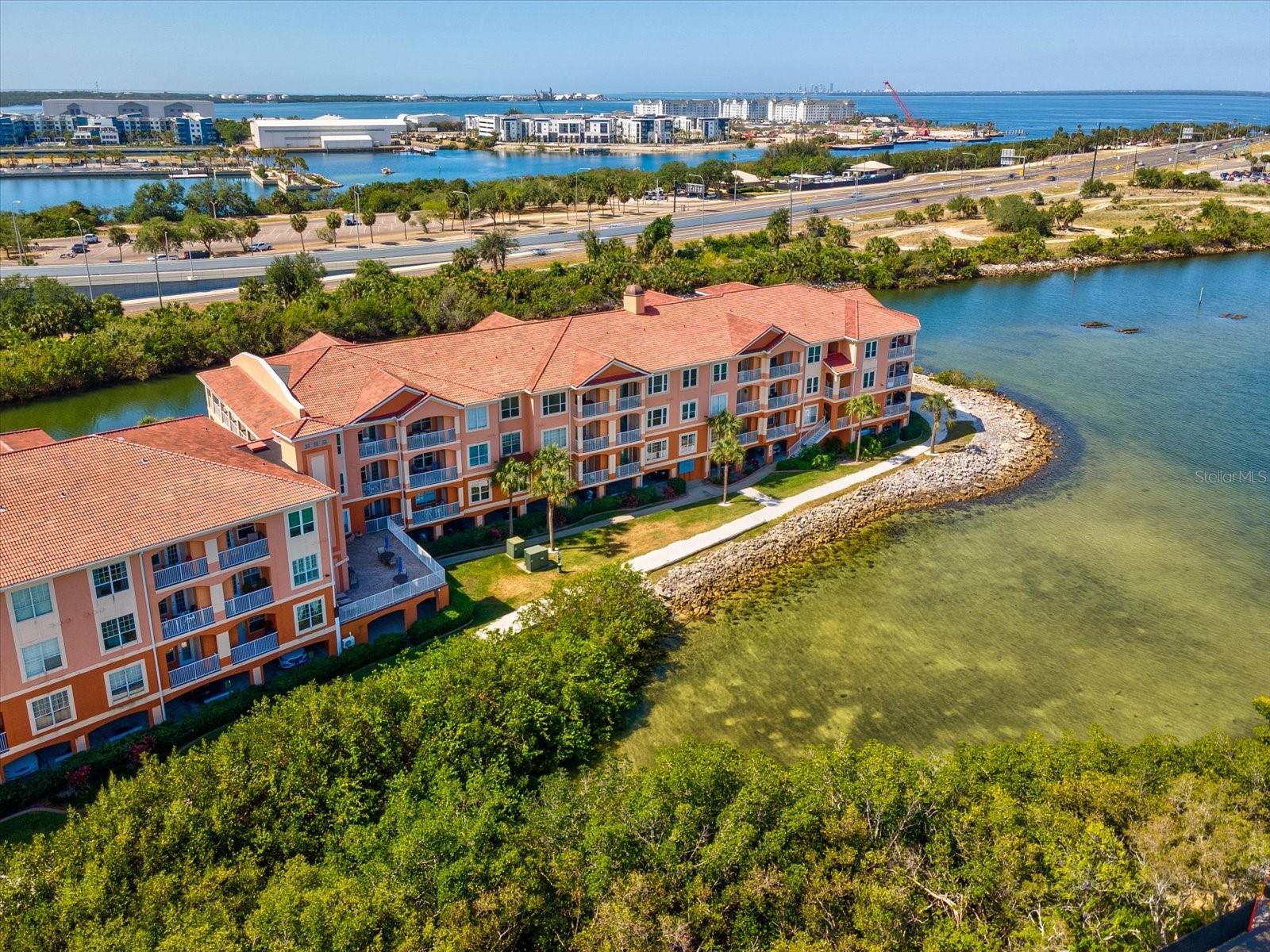 5000 CULBREATH KEY WAY #9-215, TAMPA, FL, 33611
