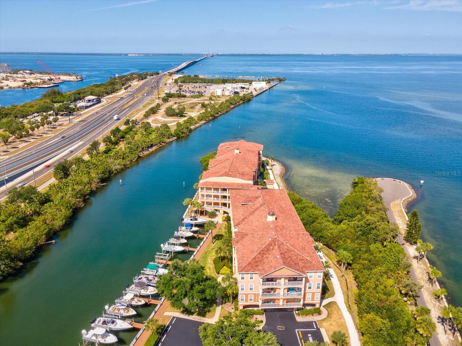 5000 CULBREATH KEY WAY #9-215, TAMPA, FL, 33611