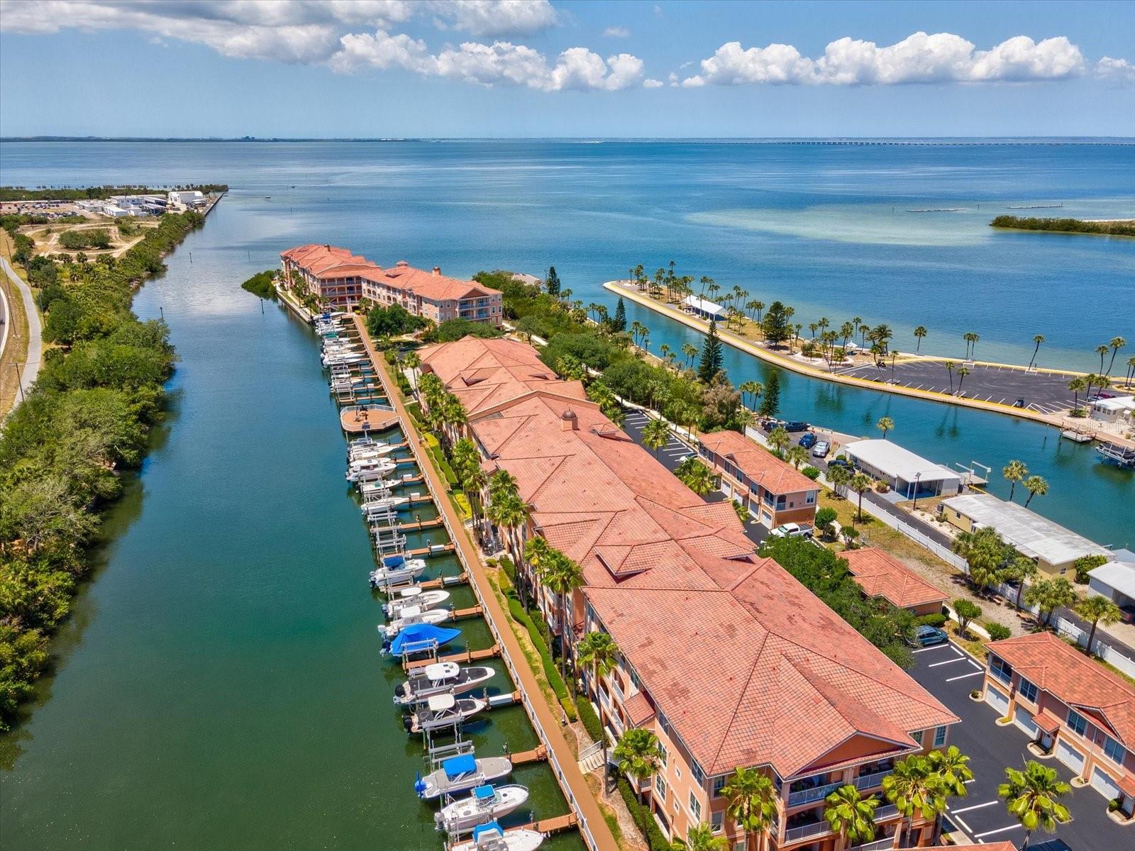 5000 CULBREATH KEY WAY #9-215, TAMPA, FL, 33611