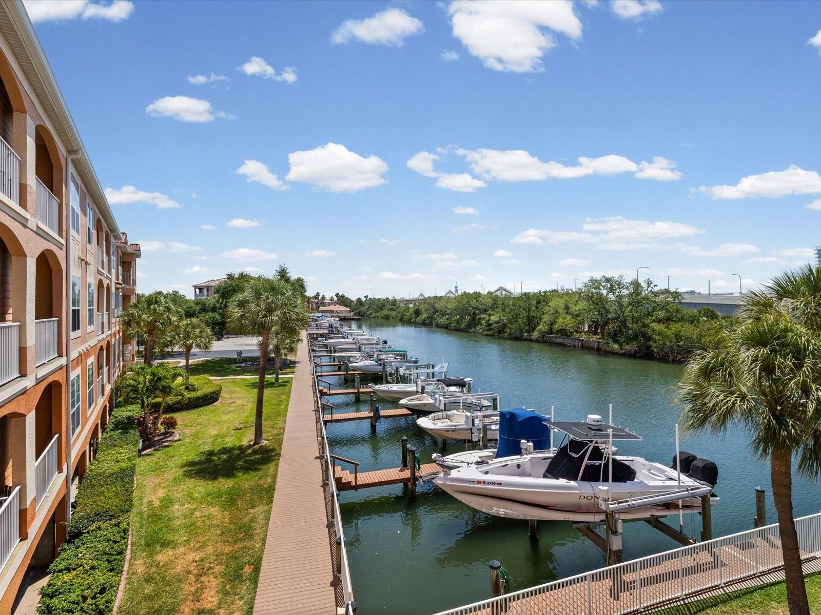 5000 CULBREATH KEY WAY #9-215, TAMPA, FL, 33611