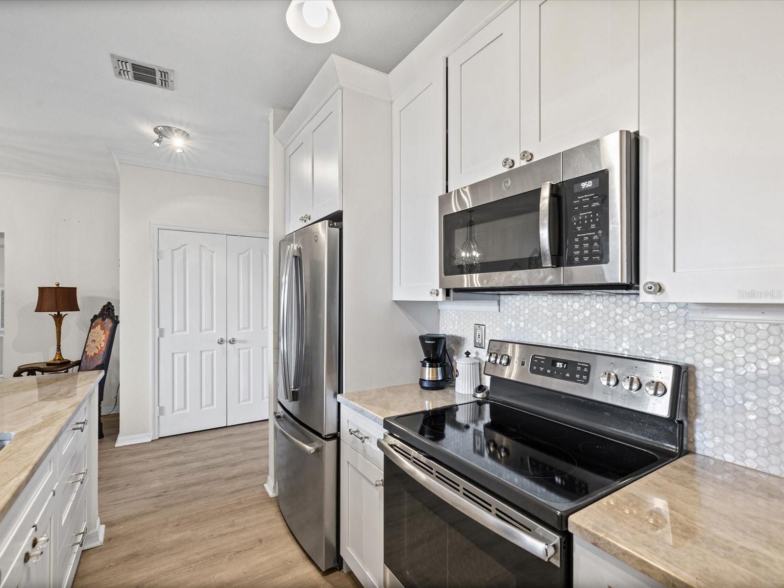 5000 CULBREATH KEY WAY #9-215, TAMPA, FL, 33611
