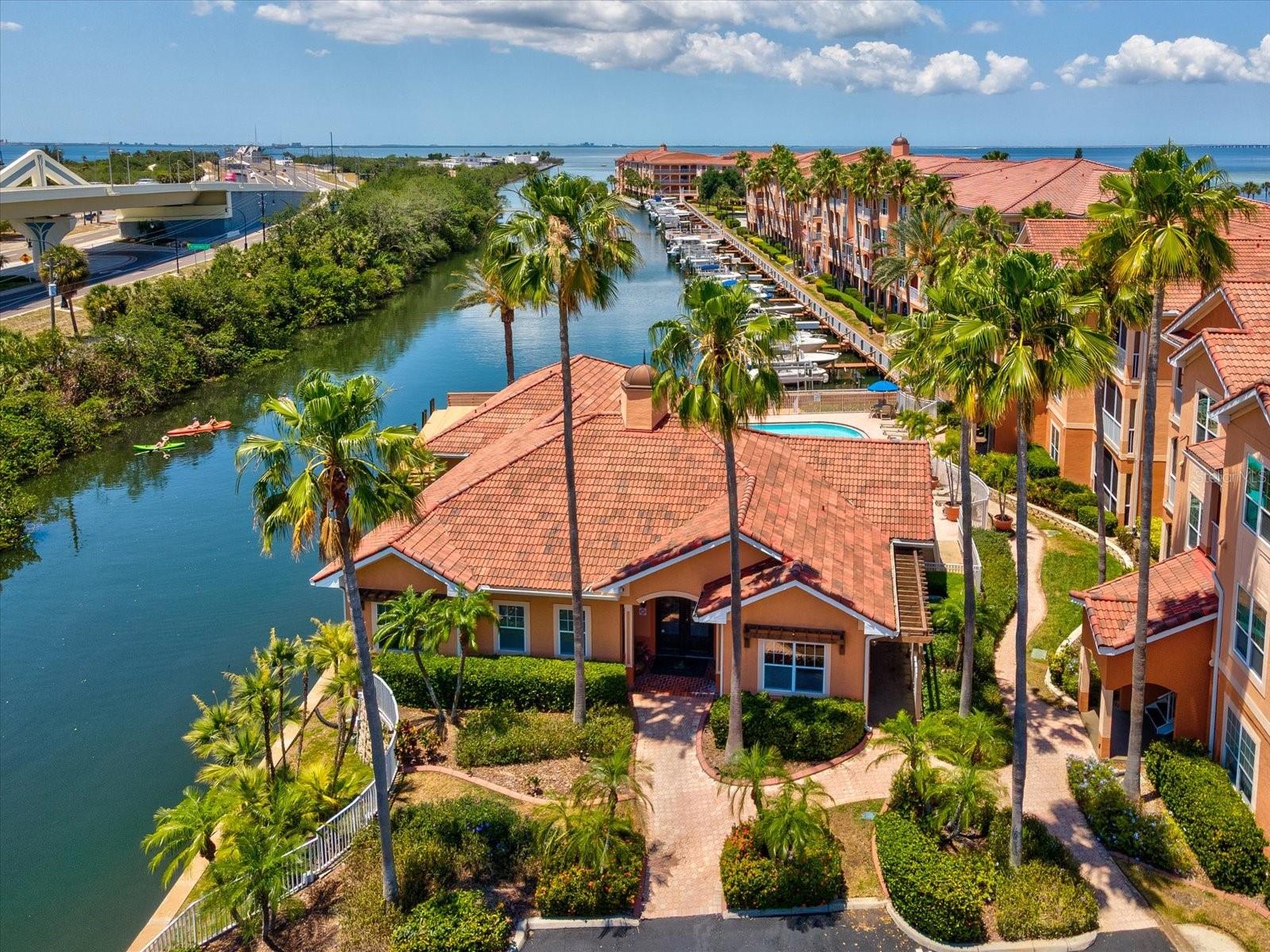 5000 CULBREATH KEY WAY #9-215, TAMPA, FL, 33611