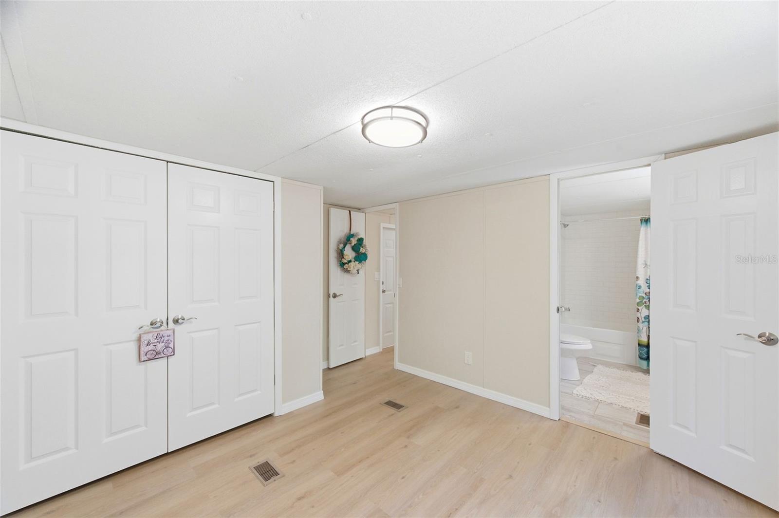12449 EAGLE LAKE AVE, NEW PORT RICHEY, FL, 34654