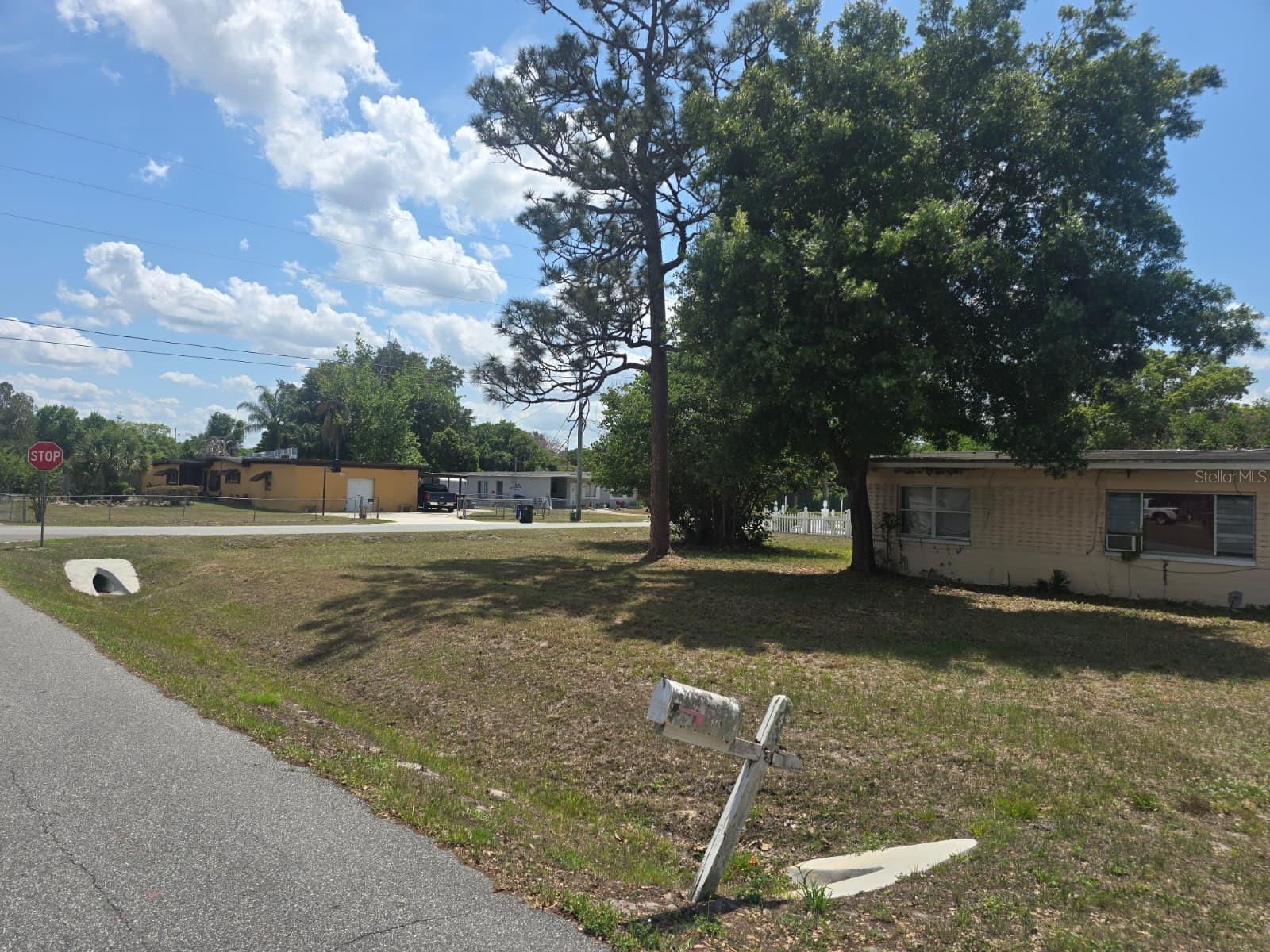 8324 DAWN DR, ORLANDO, FL, 32809