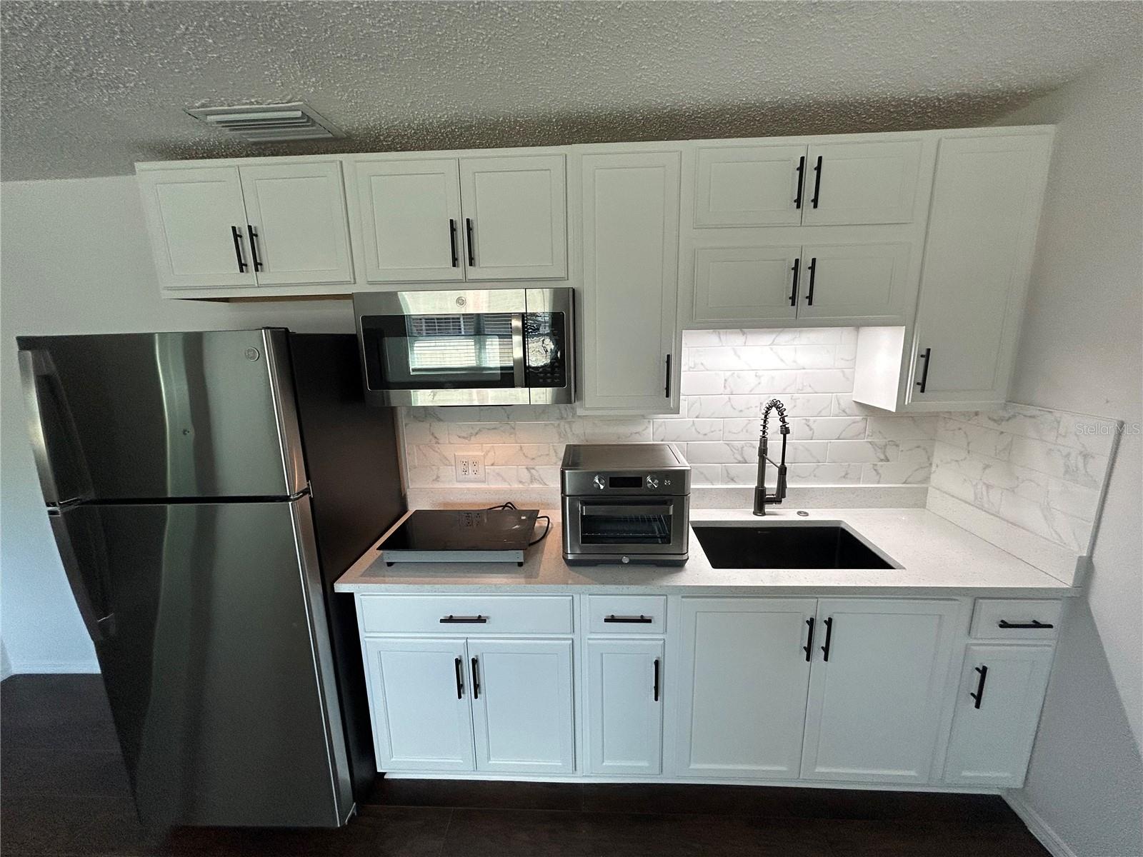 4720 7TH AVE N #B, ST PETERSBURG, FL, 33713