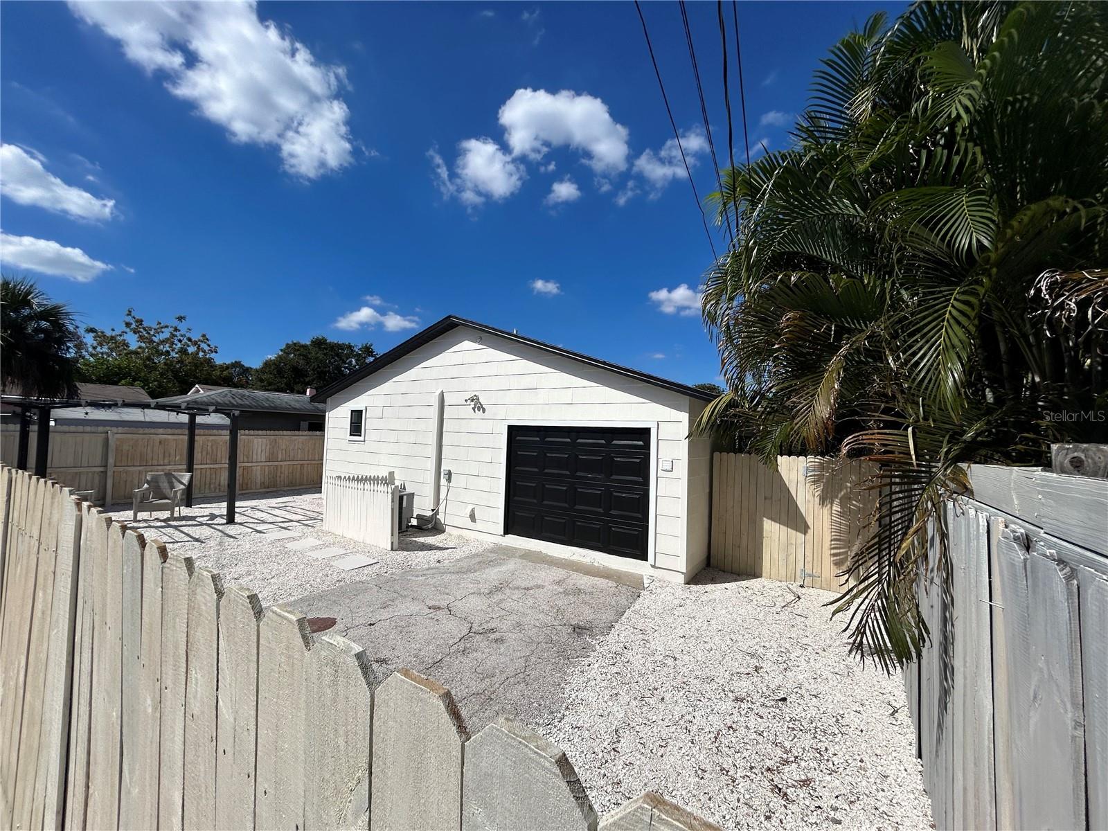 4720 7TH AVE N #B, ST PETERSBURG, FL, 33713