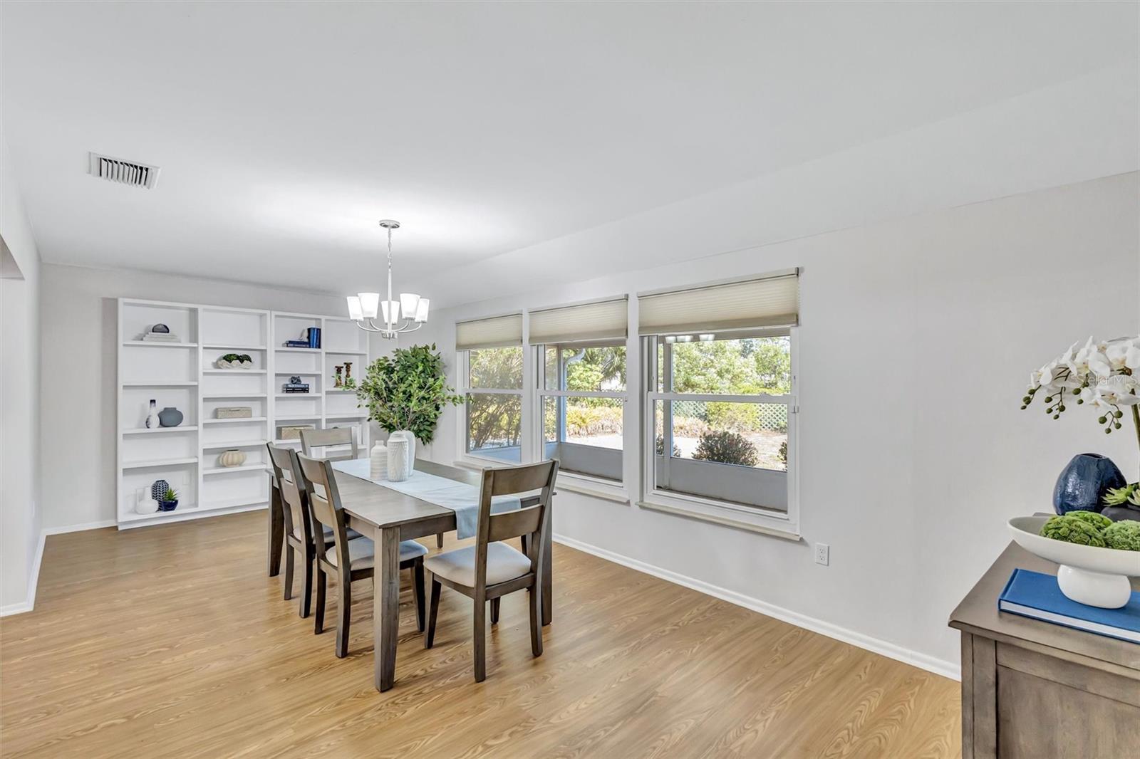 904 LA JOLLA AVE, SUN CITY CENTER, FL, 33573