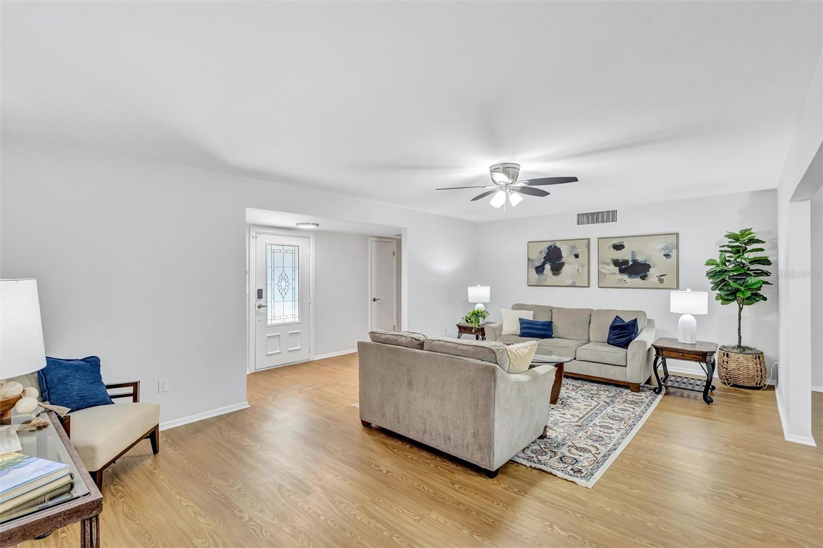 904 LA JOLLA AVE, SUN CITY CENTER, FL, 33573