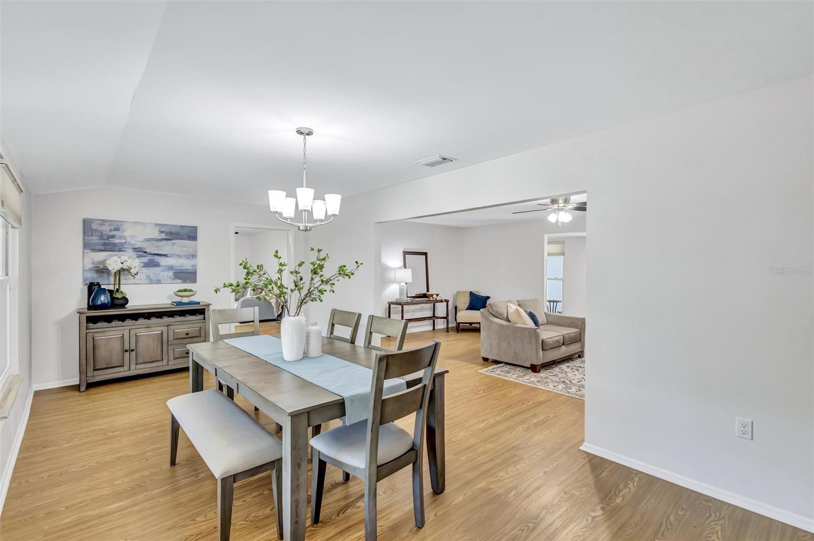904 LA JOLLA AVE, SUN CITY CENTER, FL, 33573