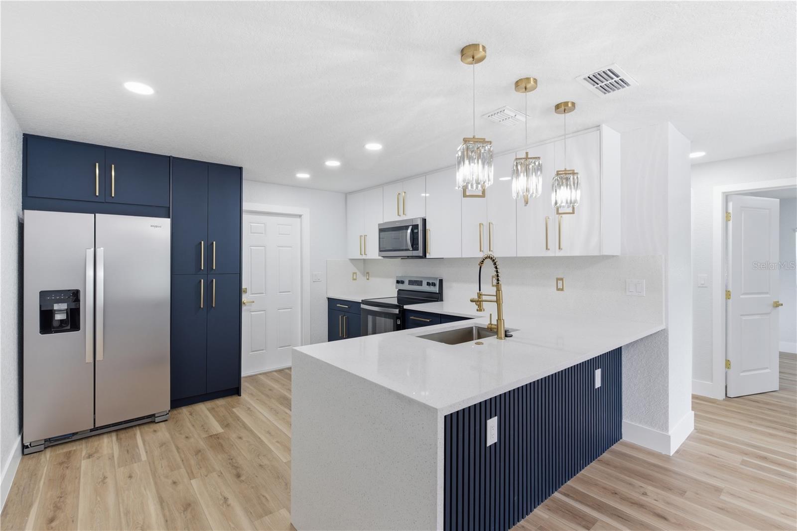 10003 N 24TH ST, TAMPA, FL, 33612