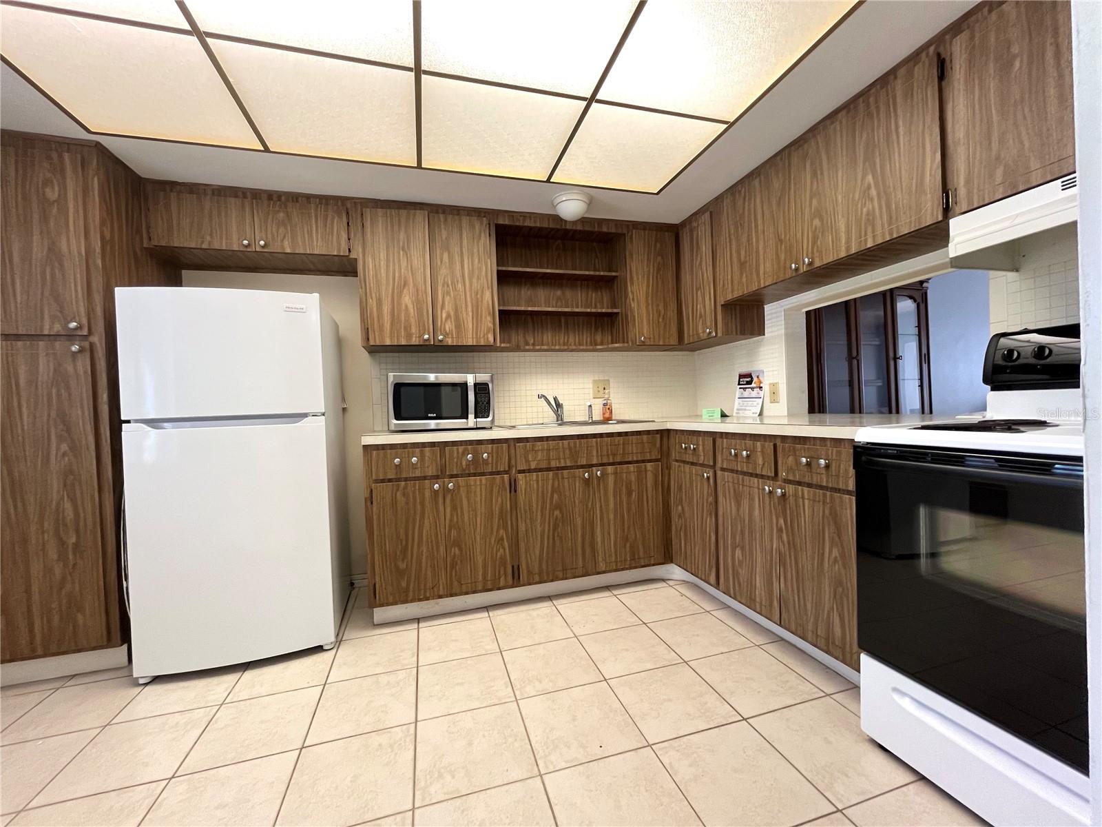 8651 10TH ST N #210, ST PETERSBURG, FL, 33702