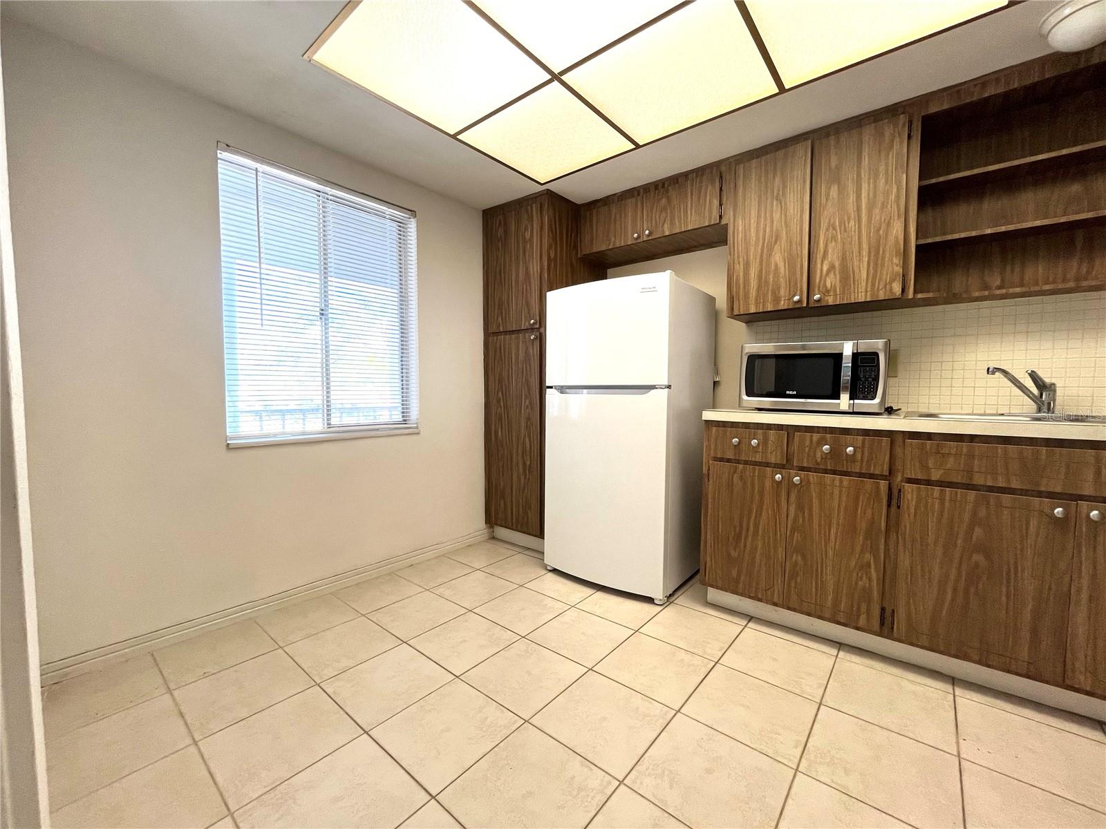 8651 10TH ST N #210, ST PETERSBURG, FL, 33702