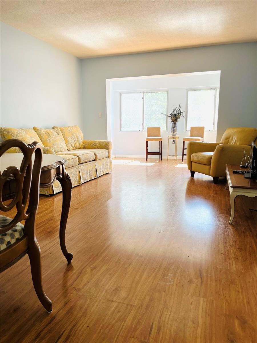 8651 10TH ST N #210, ST PETERSBURG, FL, 33702