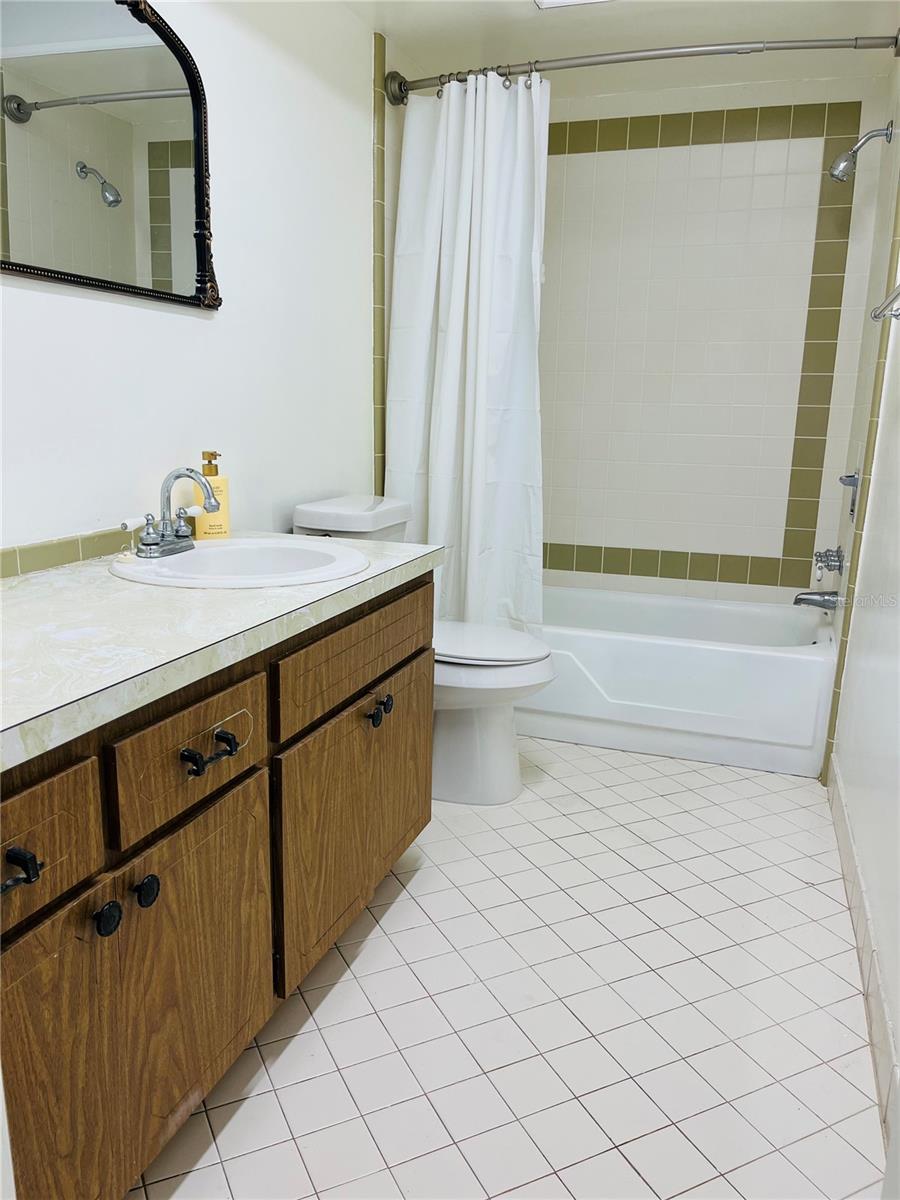 8651 10TH ST N #210, ST PETERSBURG, FL, 33702