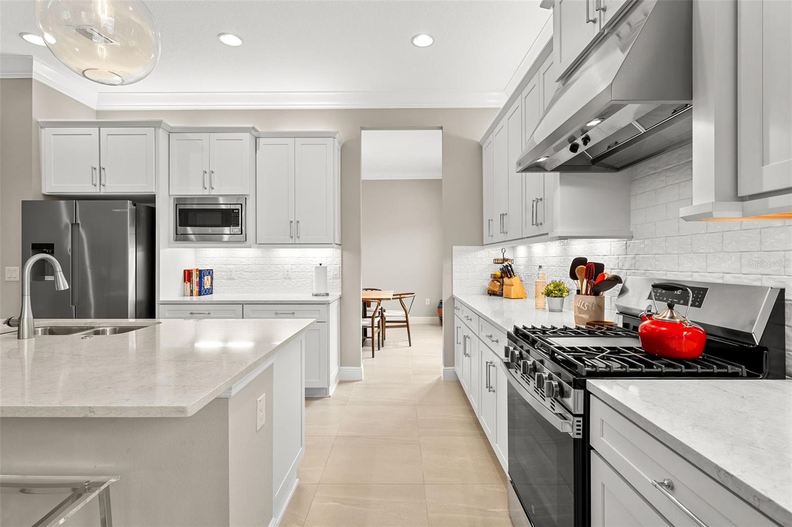 31321 CHESAPEAKE BAY DR, WESLEY CHAPEL, FL, 33543