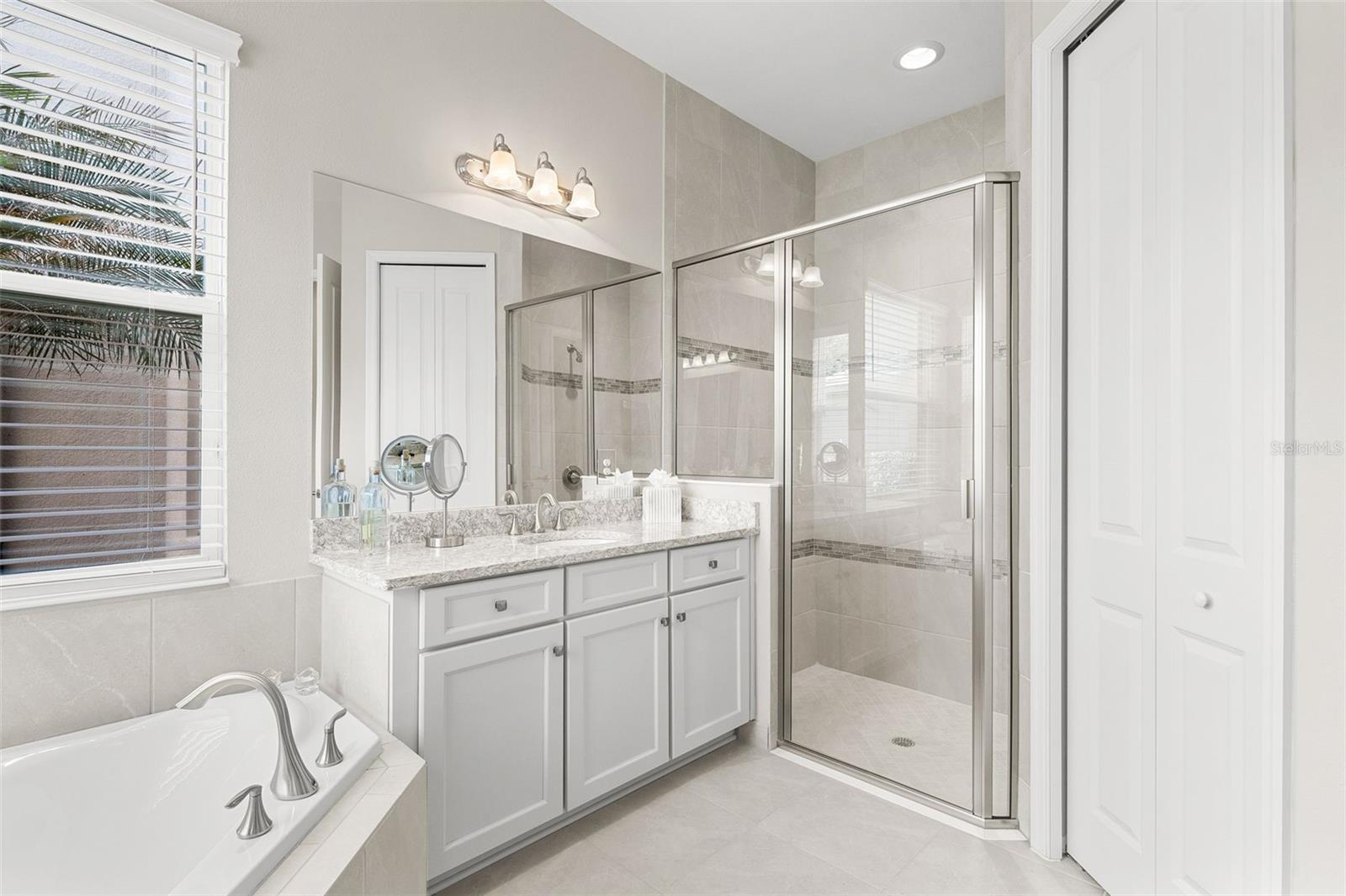 31321 CHESAPEAKE BAY DR, WESLEY CHAPEL, FL, 33543