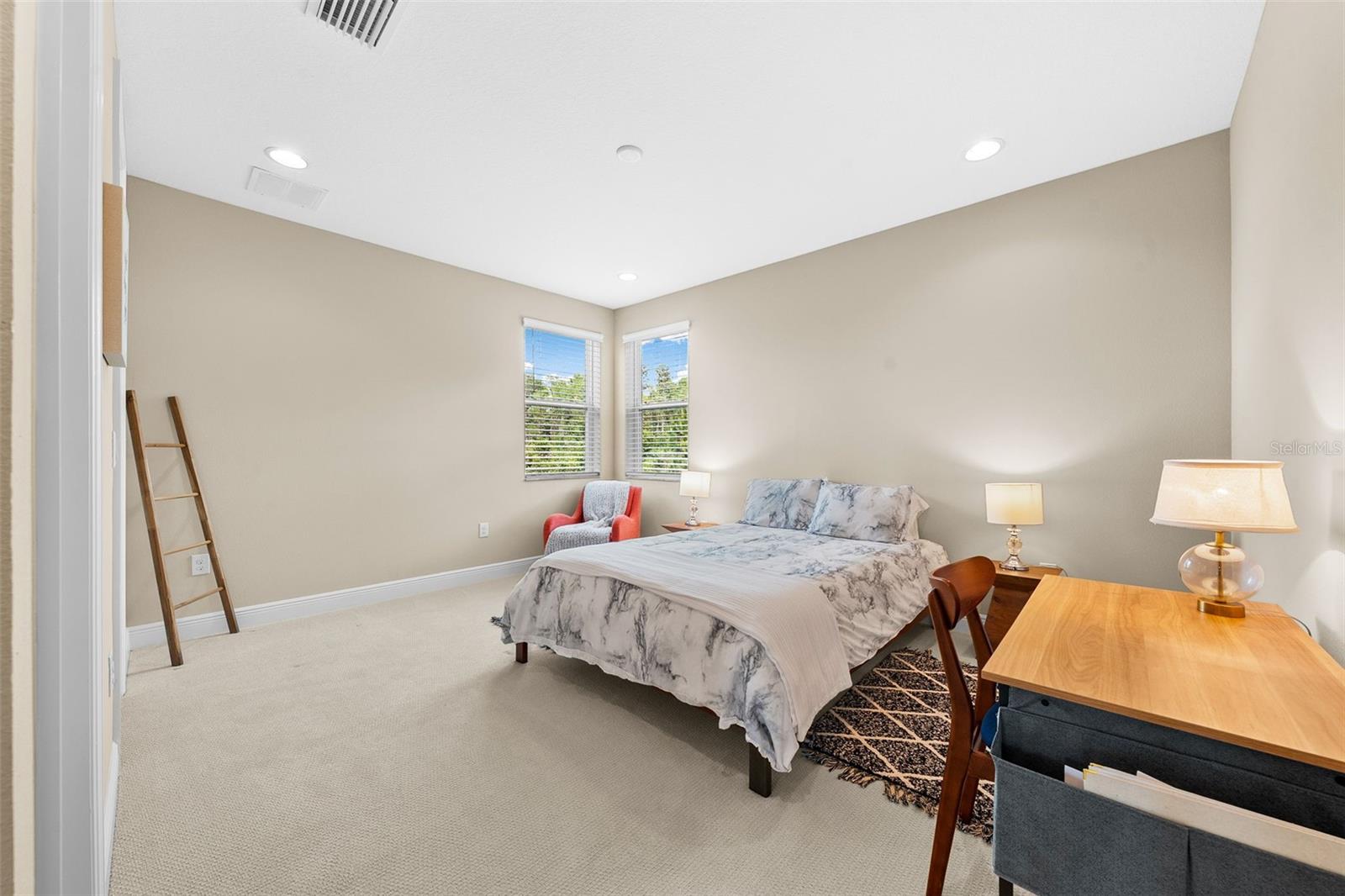 31321 CHESAPEAKE BAY DR, WESLEY CHAPEL, FL, 33543
