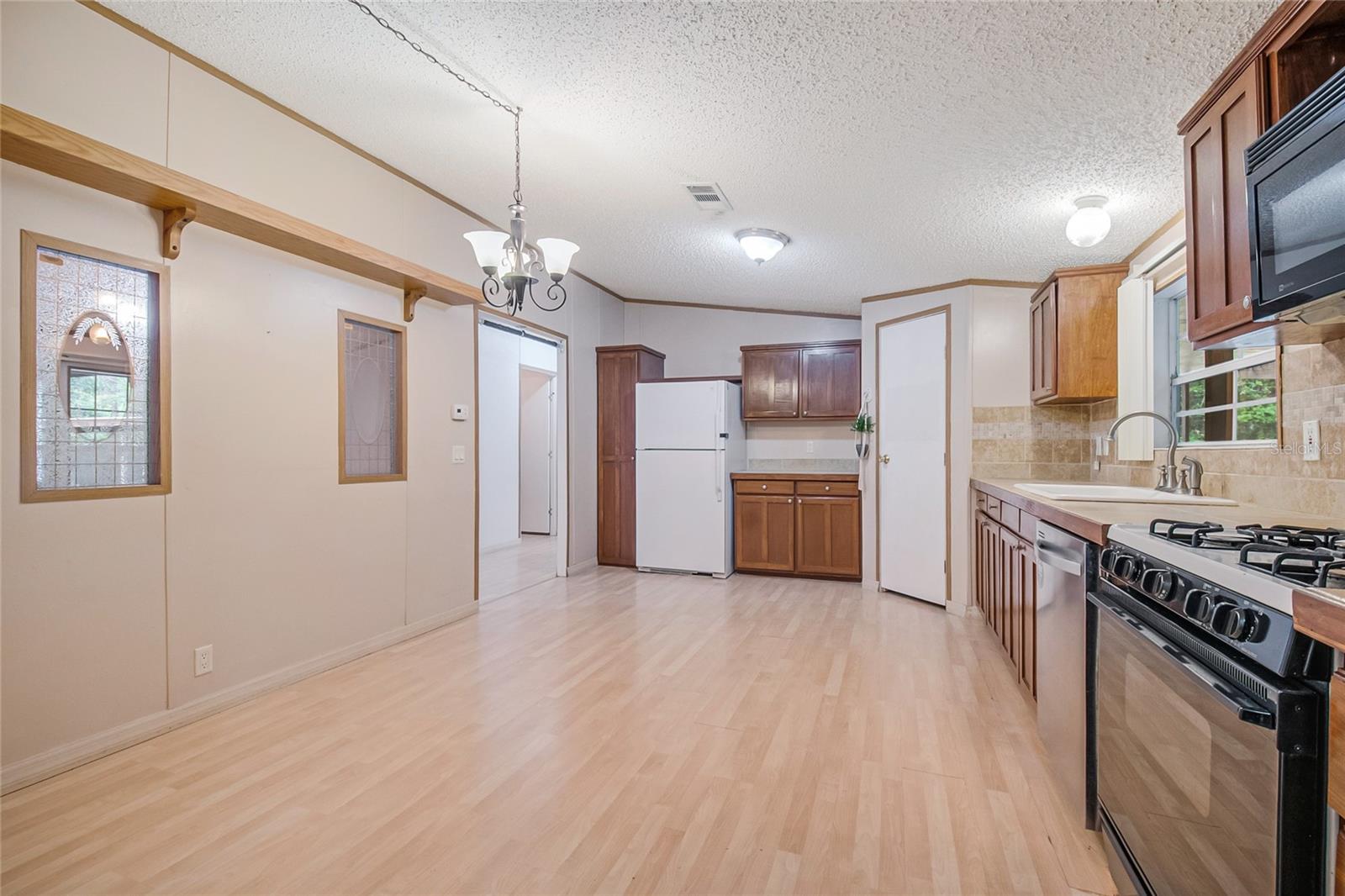 18240 LYNBROOK RD, ORLANDO, FL, 32820
