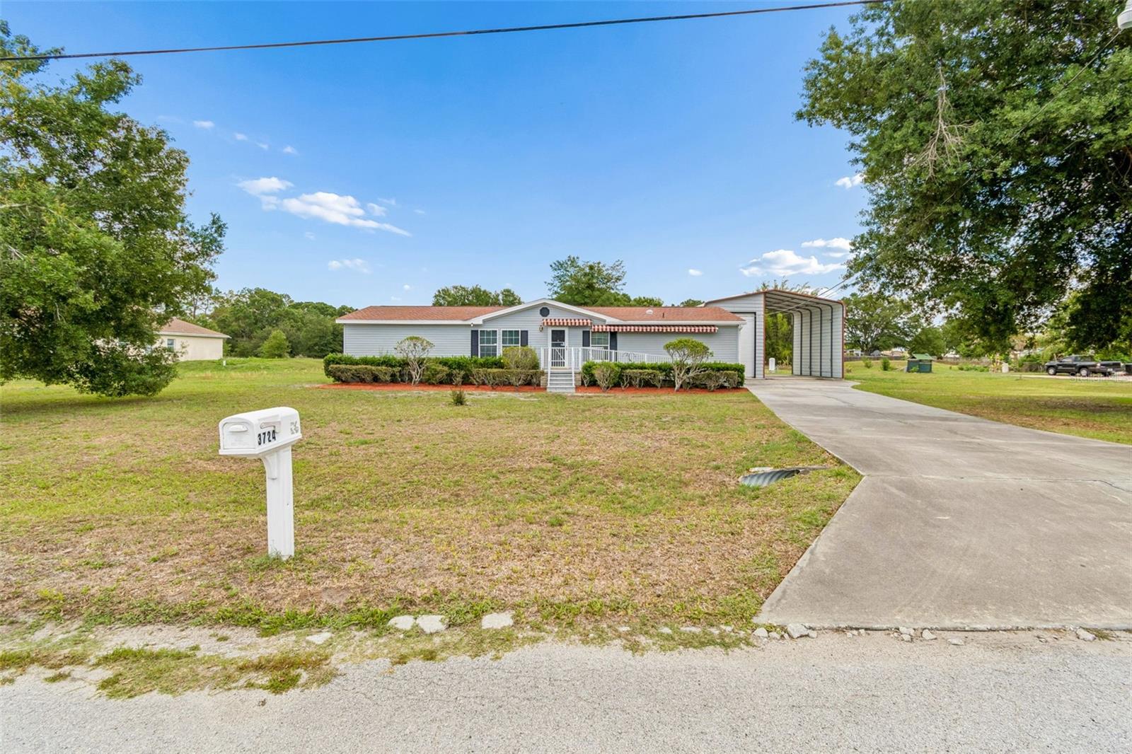 3724 TACK DR, WESLEY CHAPEL, FL, 33543