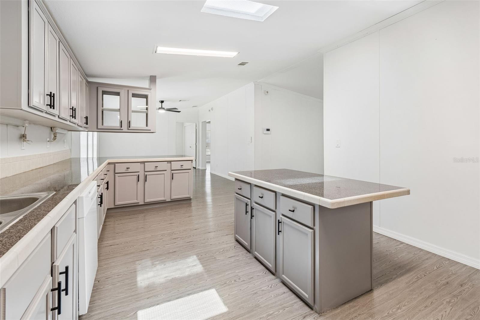 3724 TACK DR, WESLEY CHAPEL, FL, 33543