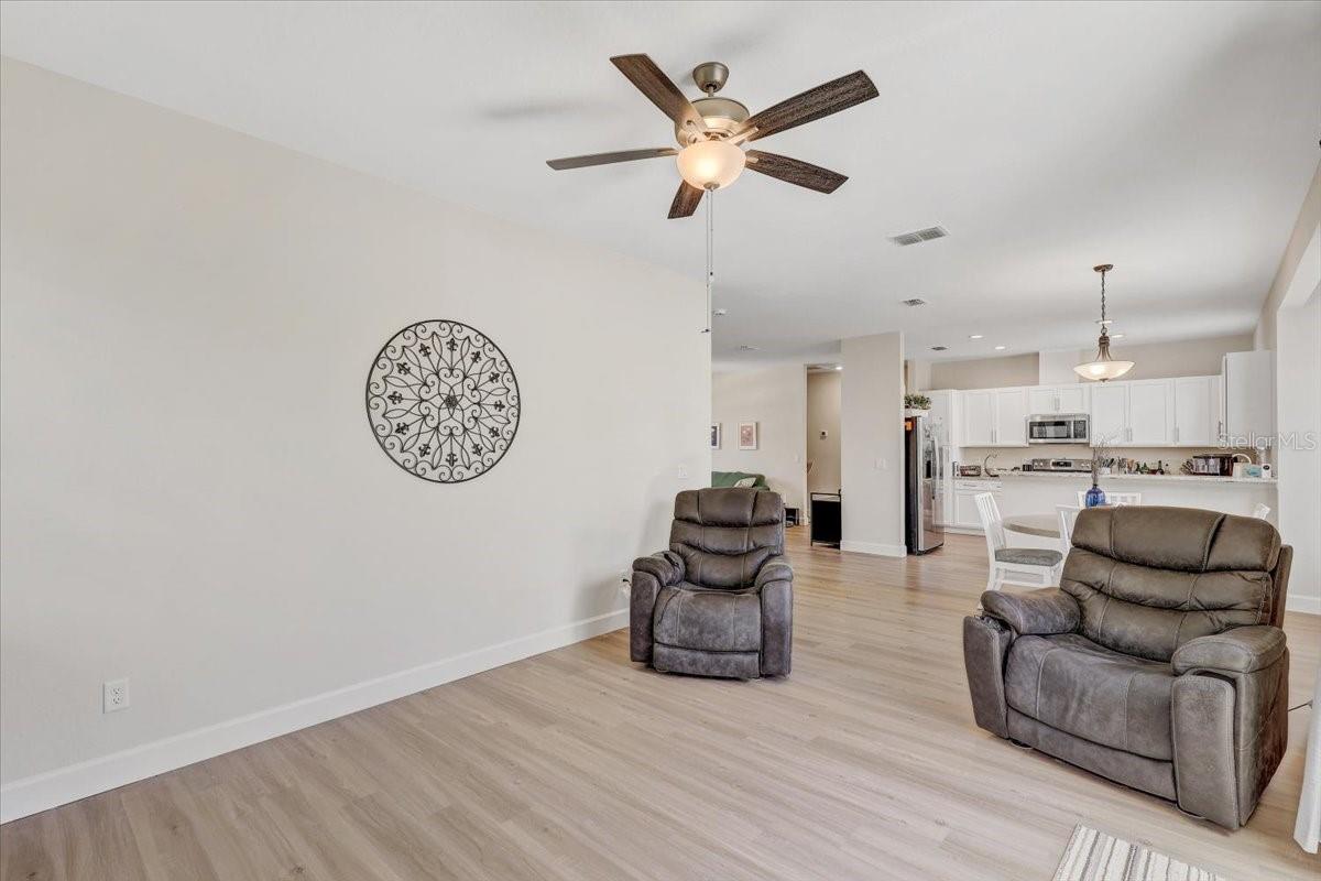 7314 MADRID RD, WEEKI WACHEE, FL, 34613
