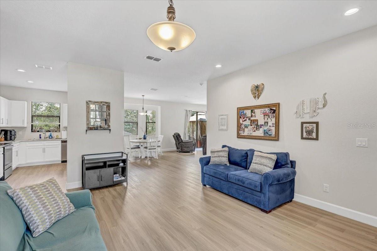 7314 MADRID RD, WEEKI WACHEE, FL, 34613