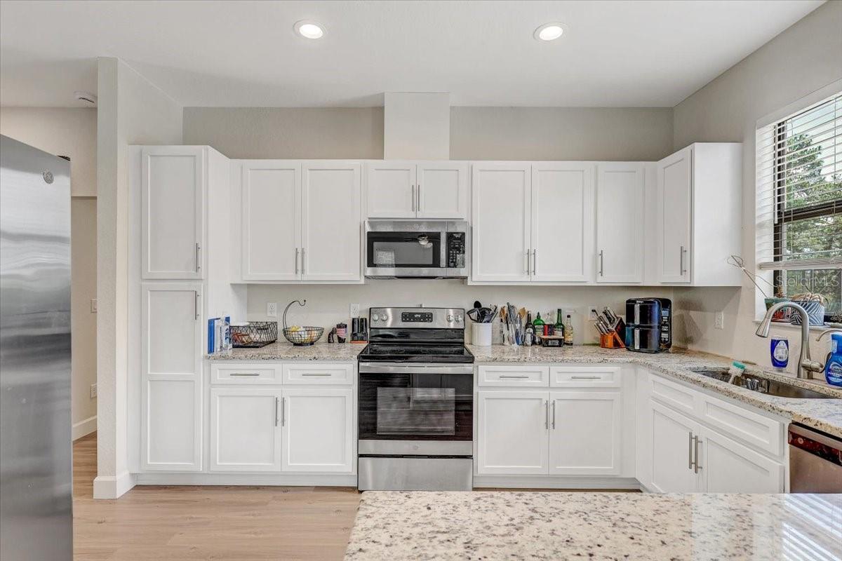 7314 MADRID RD, WEEKI WACHEE, FL, 34613