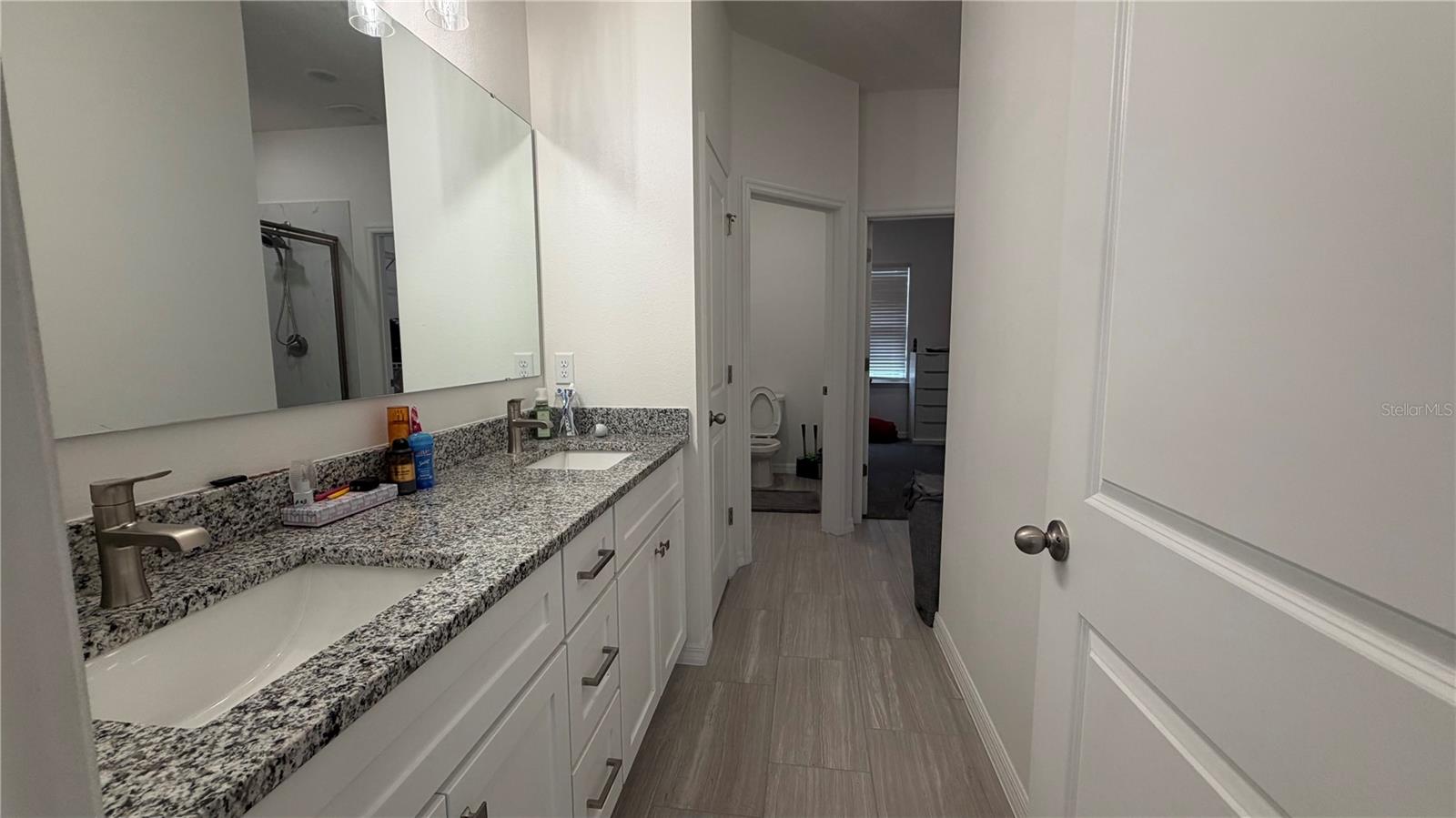 408 CIERRA OAKS CIR, LADY LAKE, FL, 32159