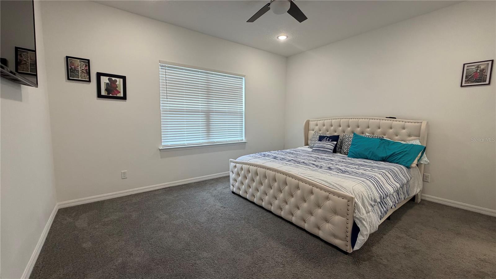 408 CIERRA OAKS CIR, LADY LAKE, FL, 32159