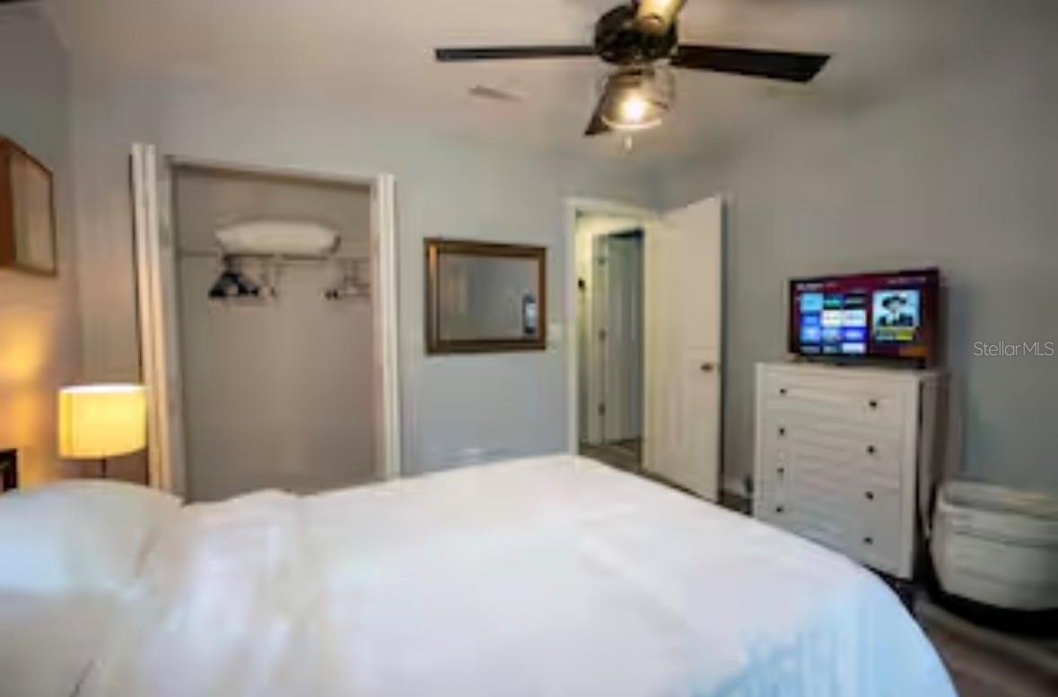 1812 POINSETTIA AVE, TARPON SPRINGS, FL, 34689