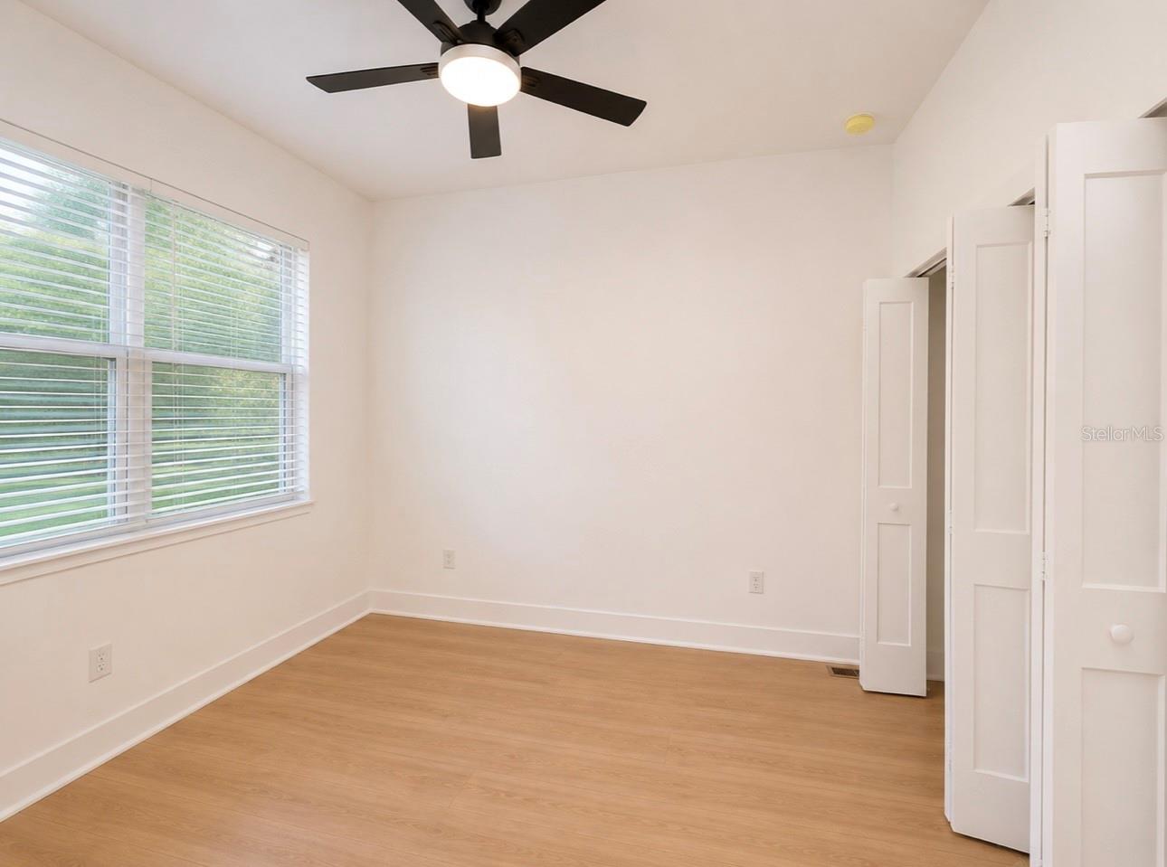 1064 MONROE AVE, BROOKSVILLE, FL, 34604