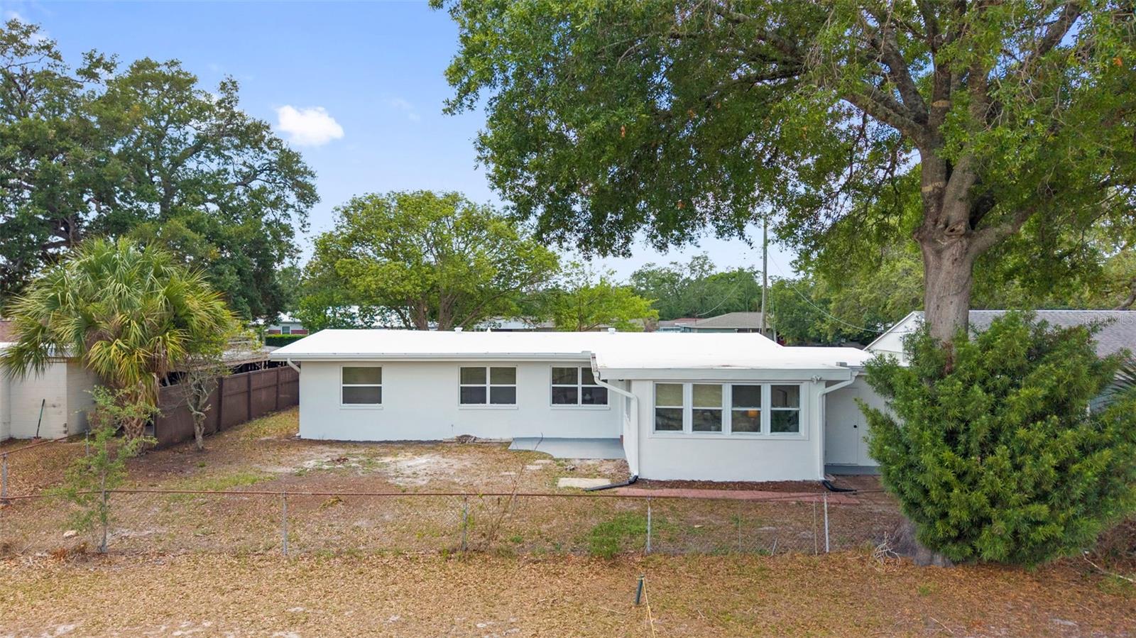 10221 N FLEETWOOD DR, TAMPA, FL, 33612
